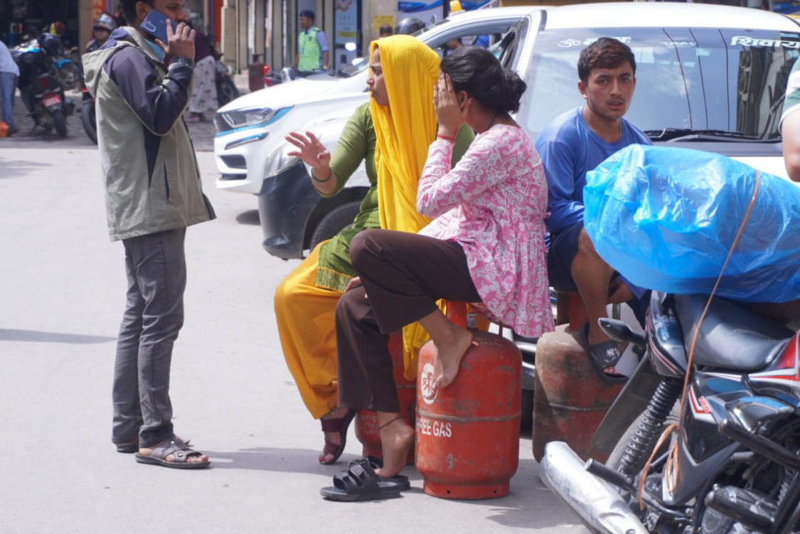 Gas-Crisis--26-1788763231.jpg