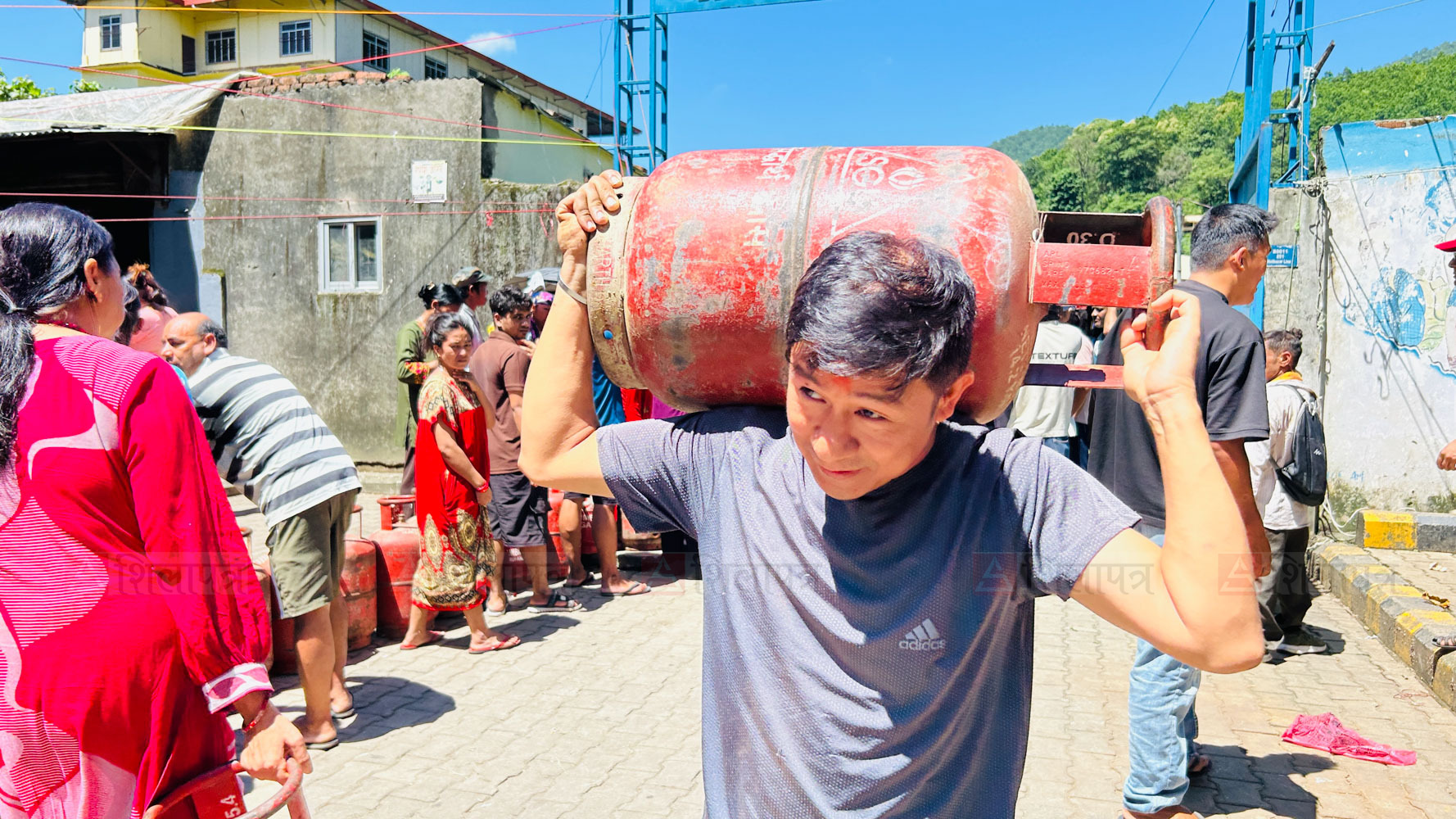 Gas-Line-Butwal_NPL-Photo-Pradeep-Acharya-(8)-1786441206.jpg