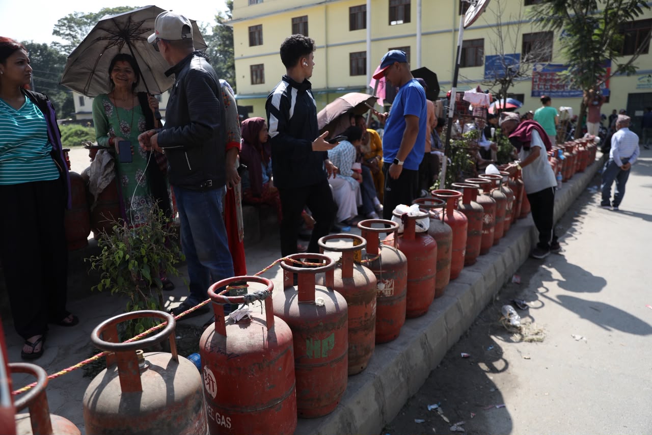 Gas-Line-at-Sifal_Nepal-Photo-Library-(2)-1791802132.jpeg