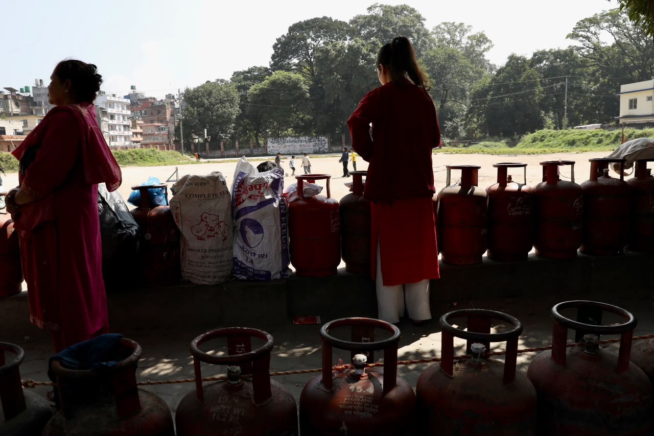 Gas-Line-at-Sifal_Nepal-Photo-Library-(3)-1791802132.jpeg