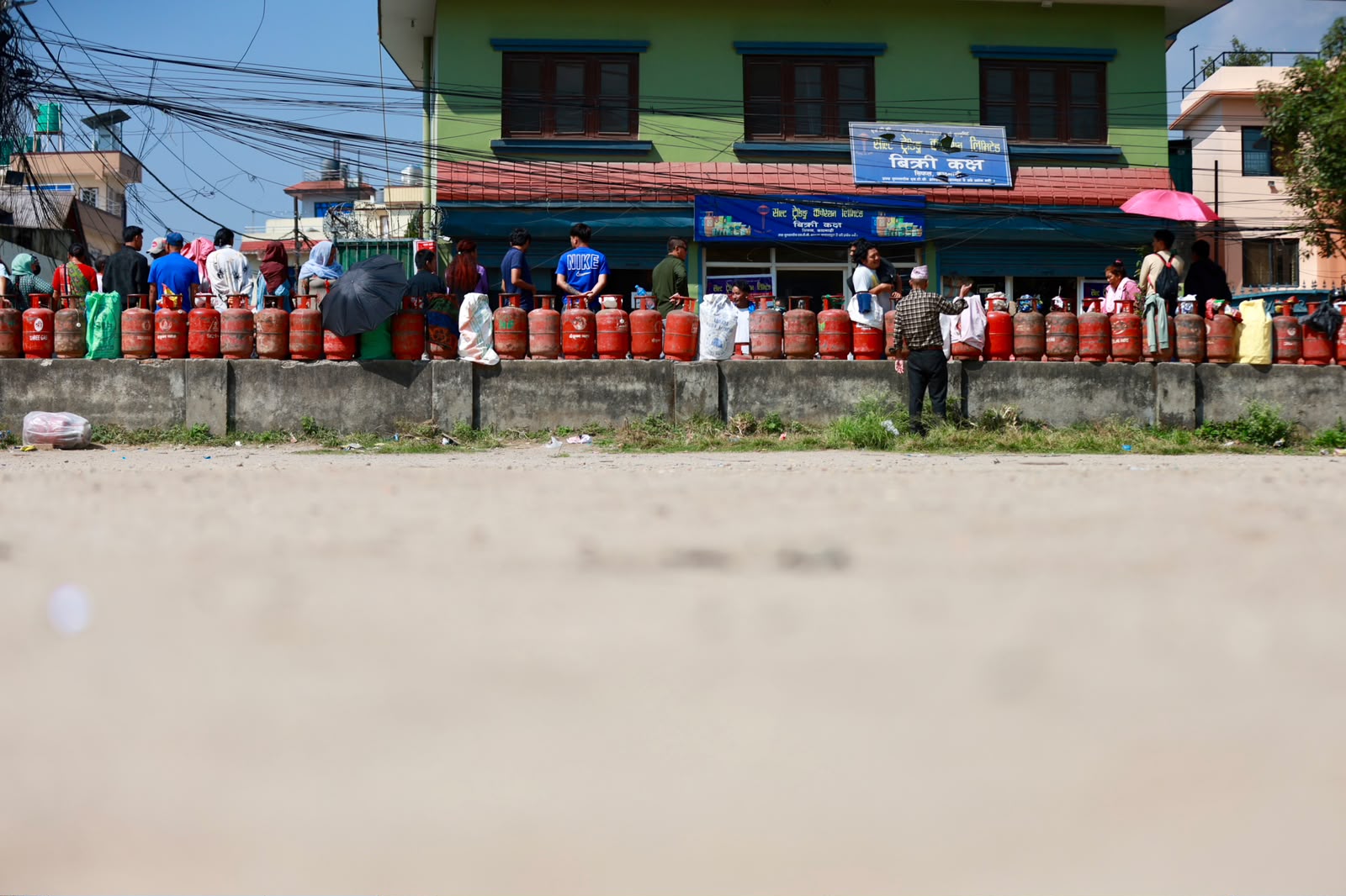 Gas-Line-at-Sifal_Nepal-Photo-Library-(8)-1791802133.jpeg