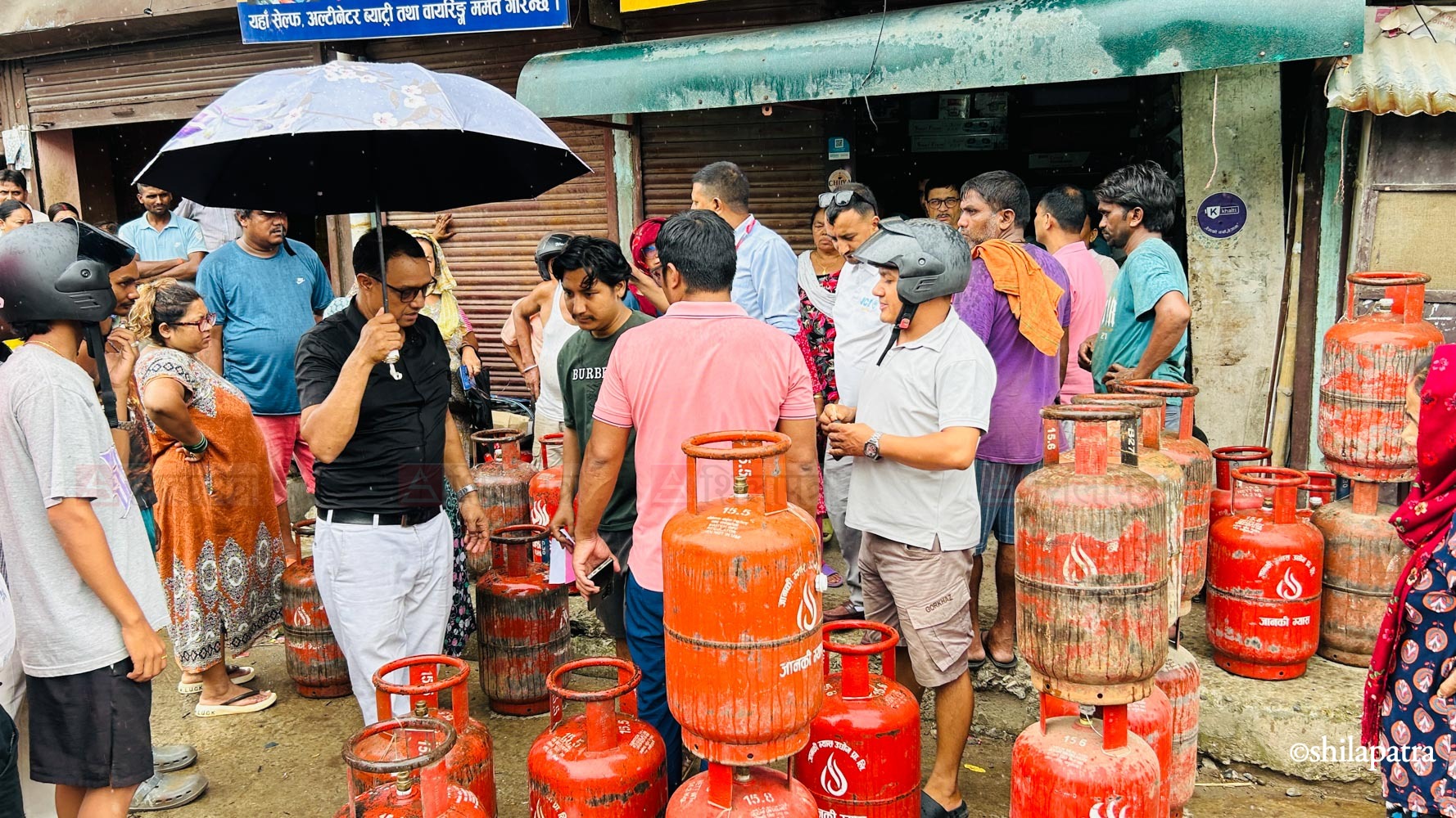 Gas-Shortage-Photo-Butwal-By-Pradeep-Acharya-NPL-(11)-1785840097.jpg