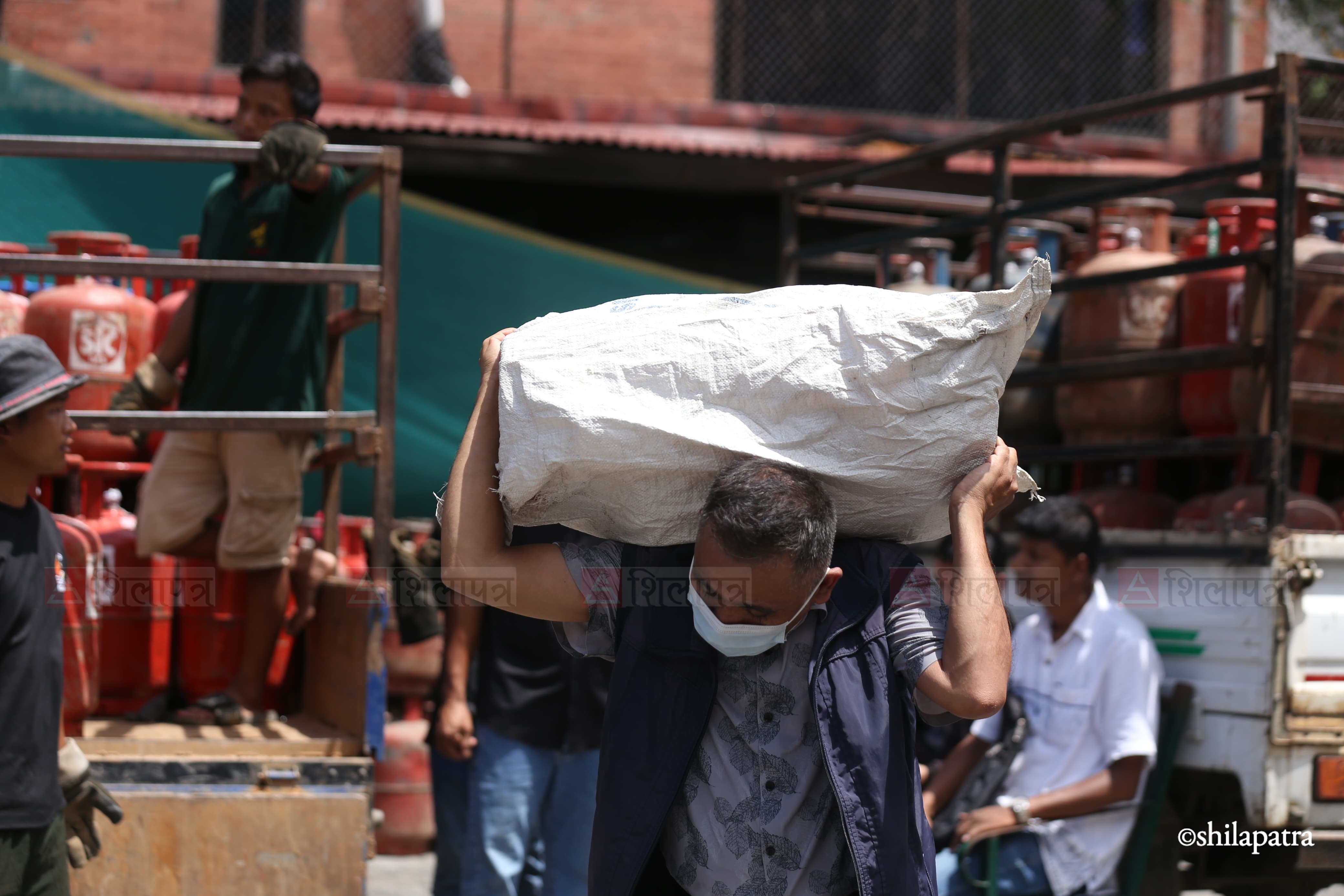 Gas-line-Babarmahal-(1)-1786777237.jpg