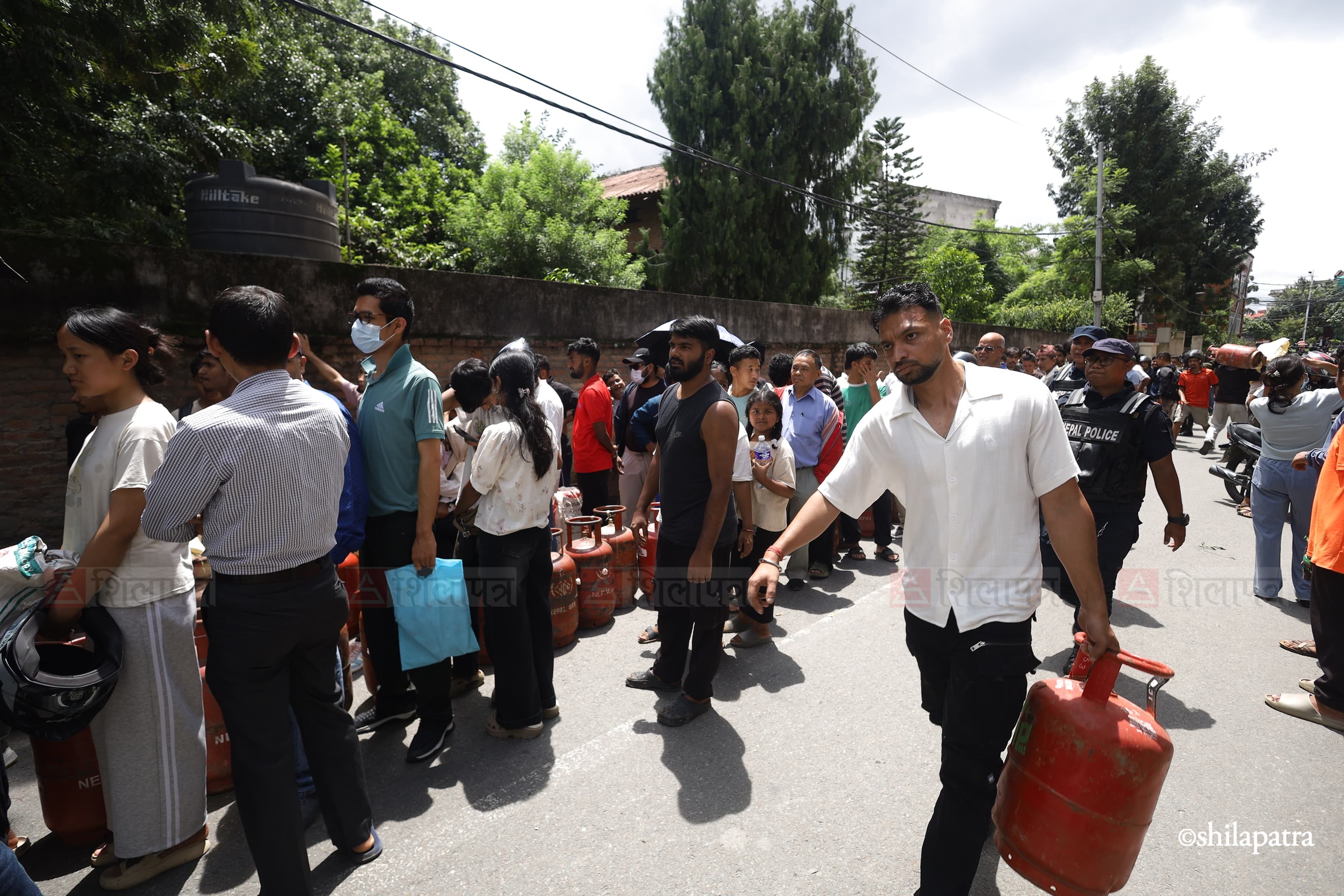 Gas-line-Babarmahal-(2)-1786777237.jpg