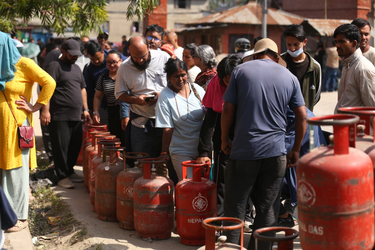 Gas-line-Kathmandu_NPL-09-1791886372.JPG