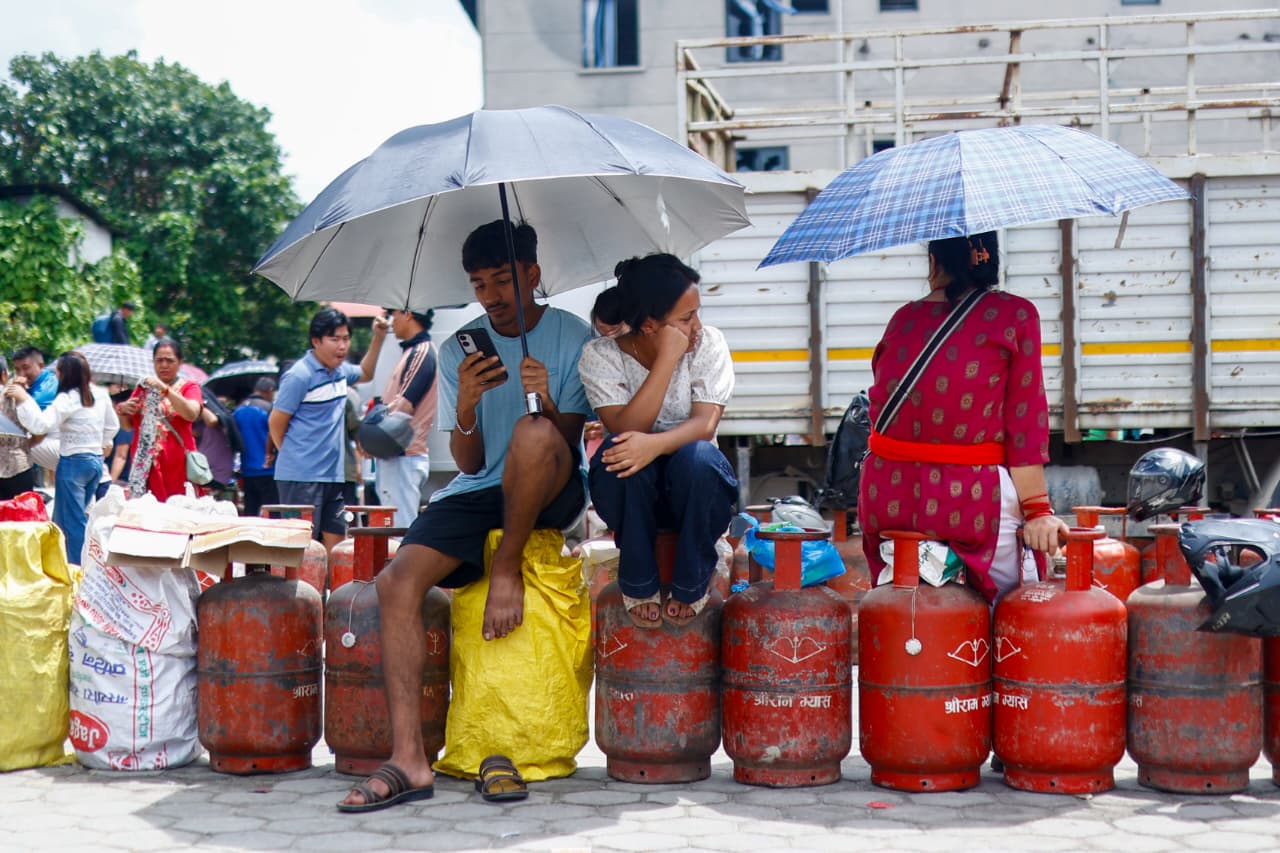 Gas-shortage_nigam-line_NPL-(13)-1786867527.jpeg