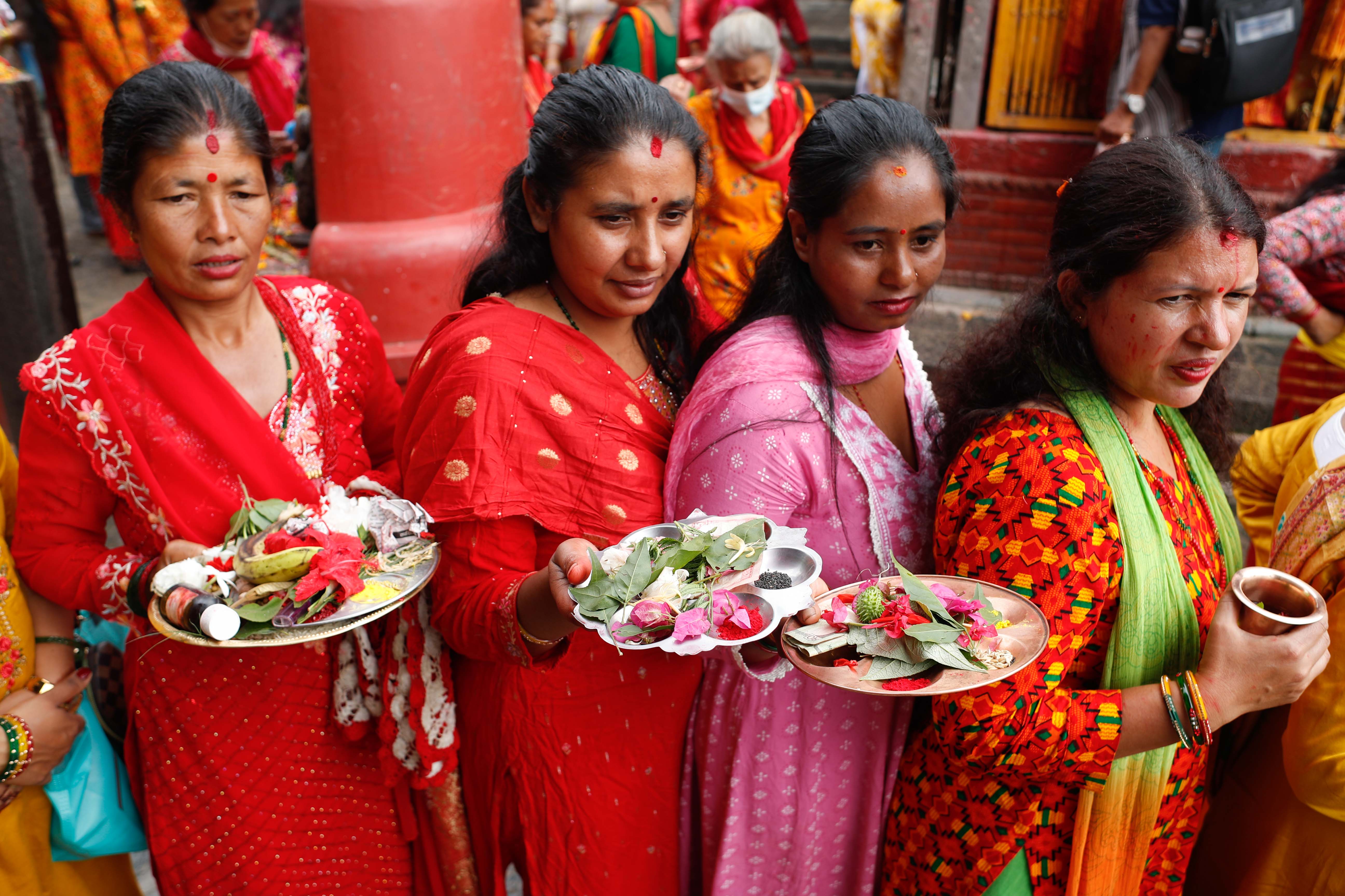 Gokarneshwor-Mandir_shrawan_Sombar_-31-1753084490.jpg