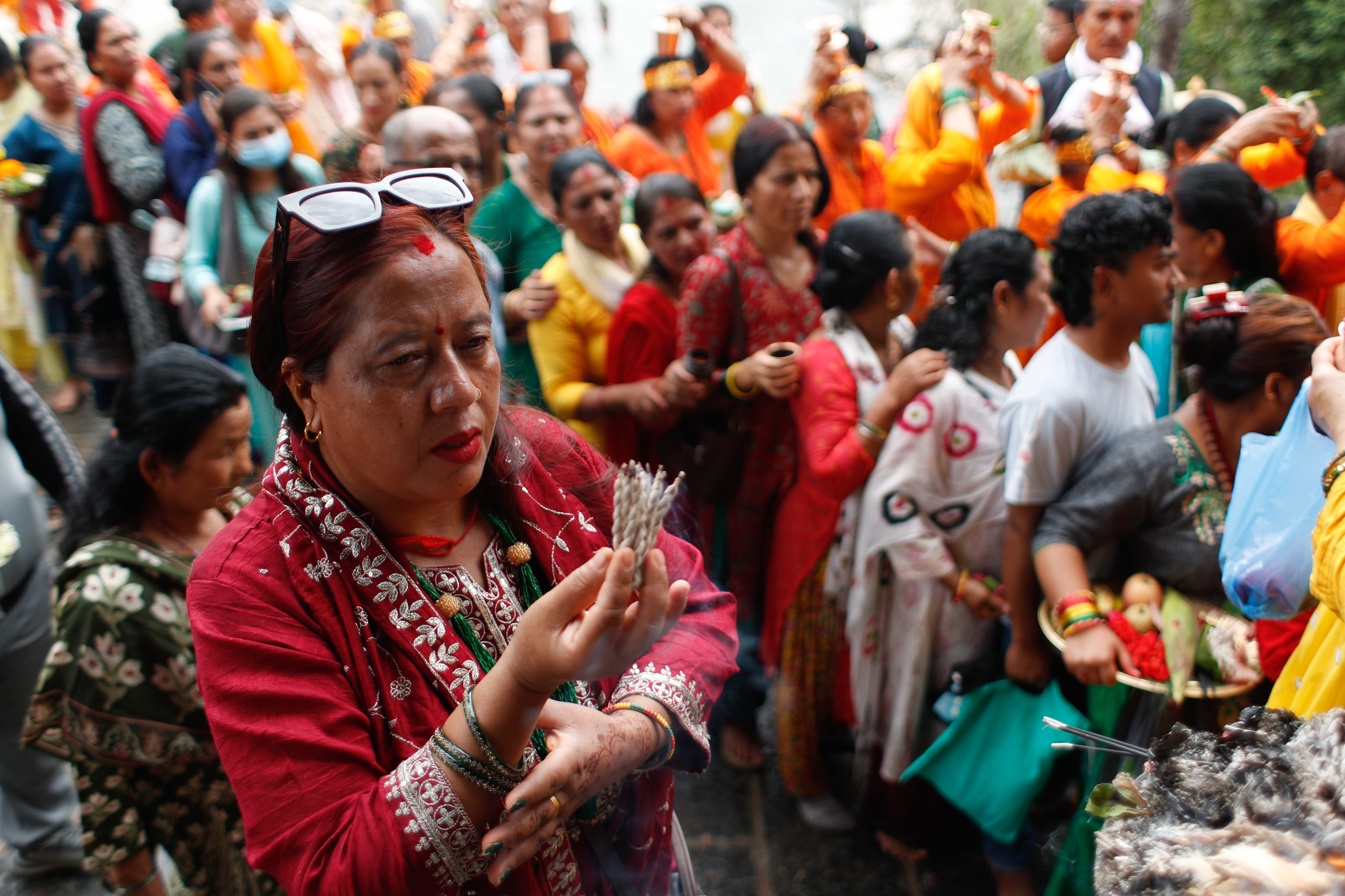 Gokarneshwor-Mandir_shrawan_Sombar_-35-1753084508.jpg