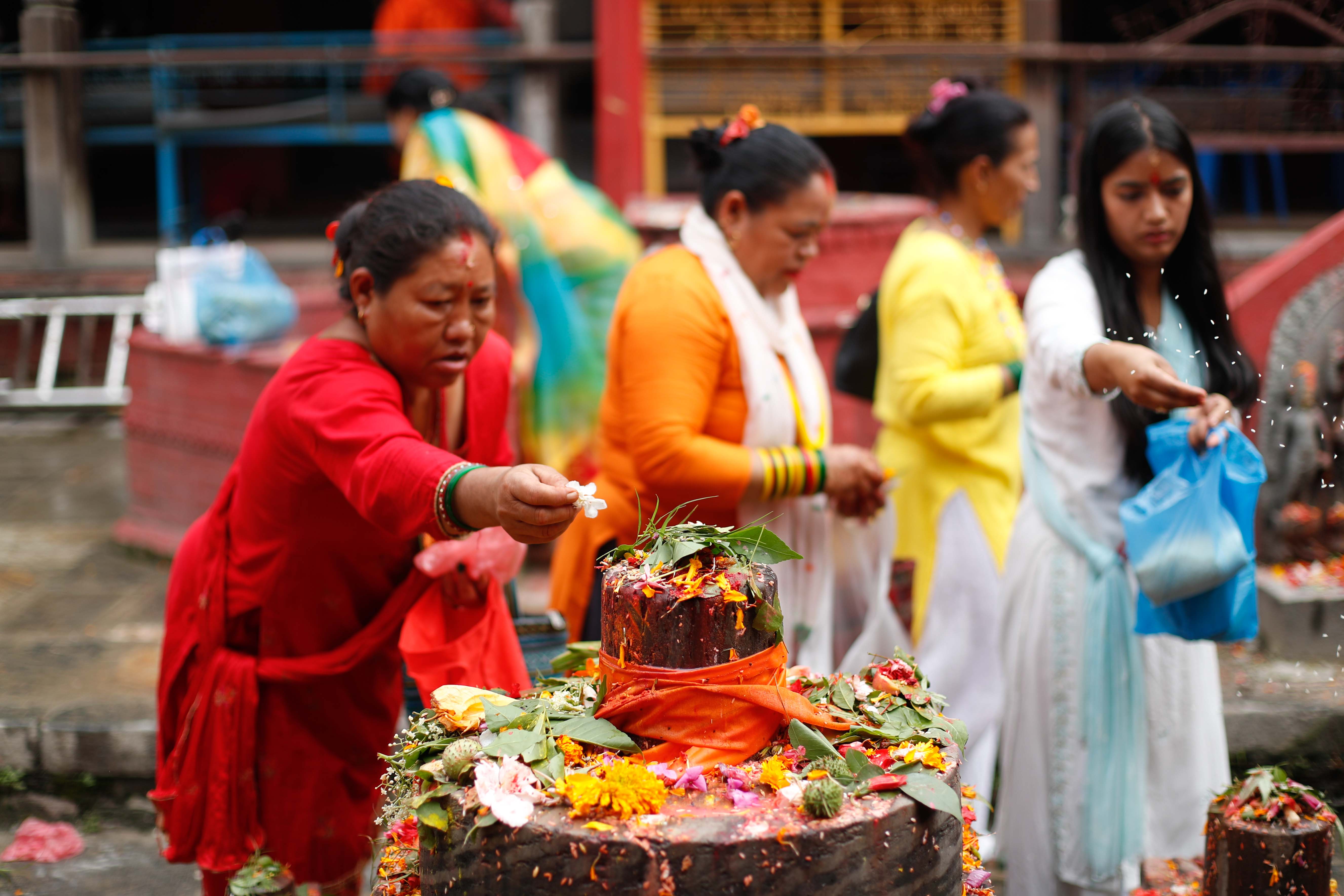 Gokarneshwor-Mandir_shrawan_Sombar_-36-1753084512.jpg