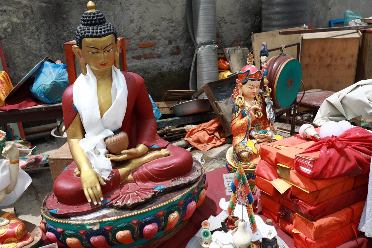 Gumba-ra-Mandir-ma-pani-dozar_NPL-(6)-1777622132.jpeg
