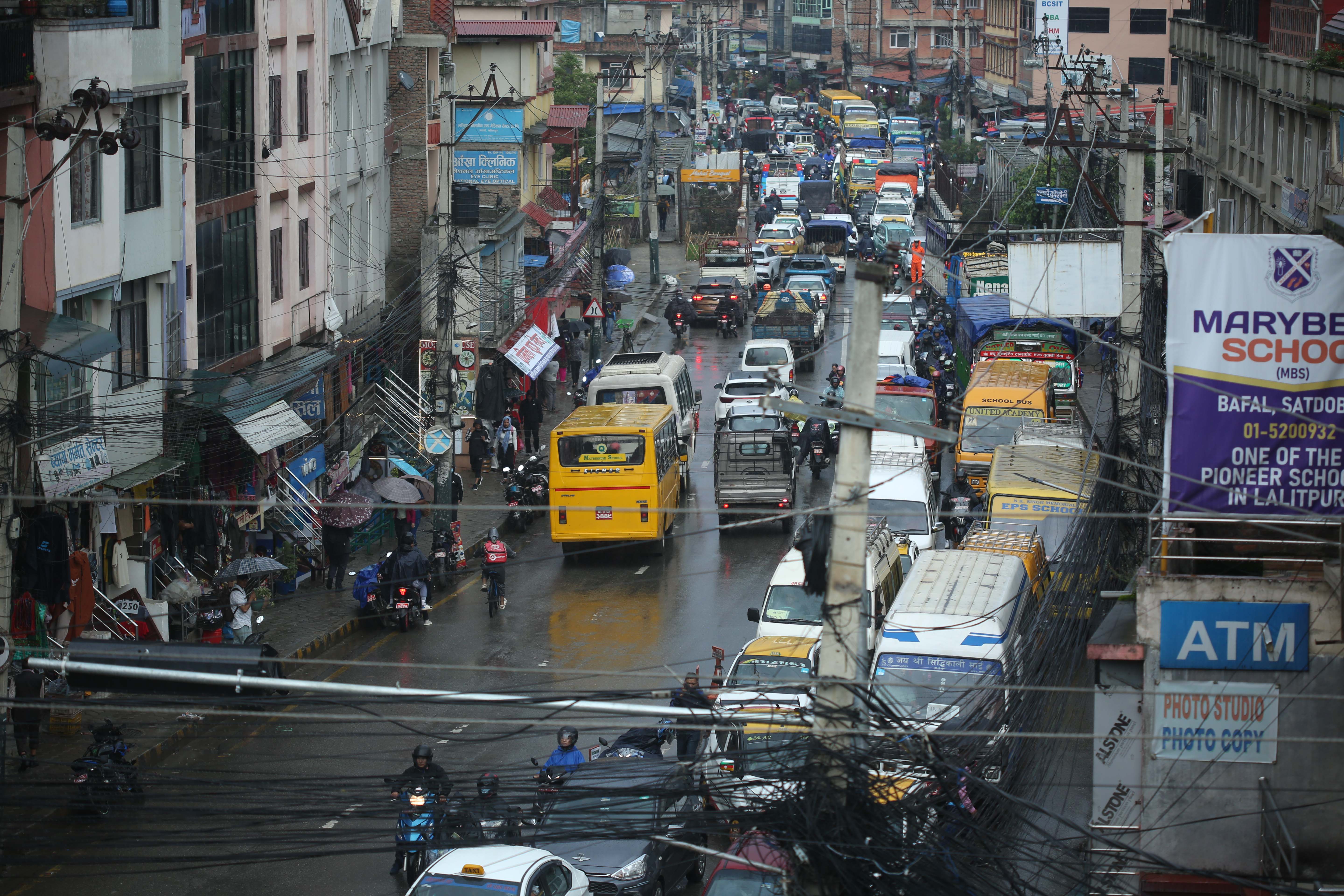 Gwarko-overpass_Traffic_Jam_-160-1750420699.jpg