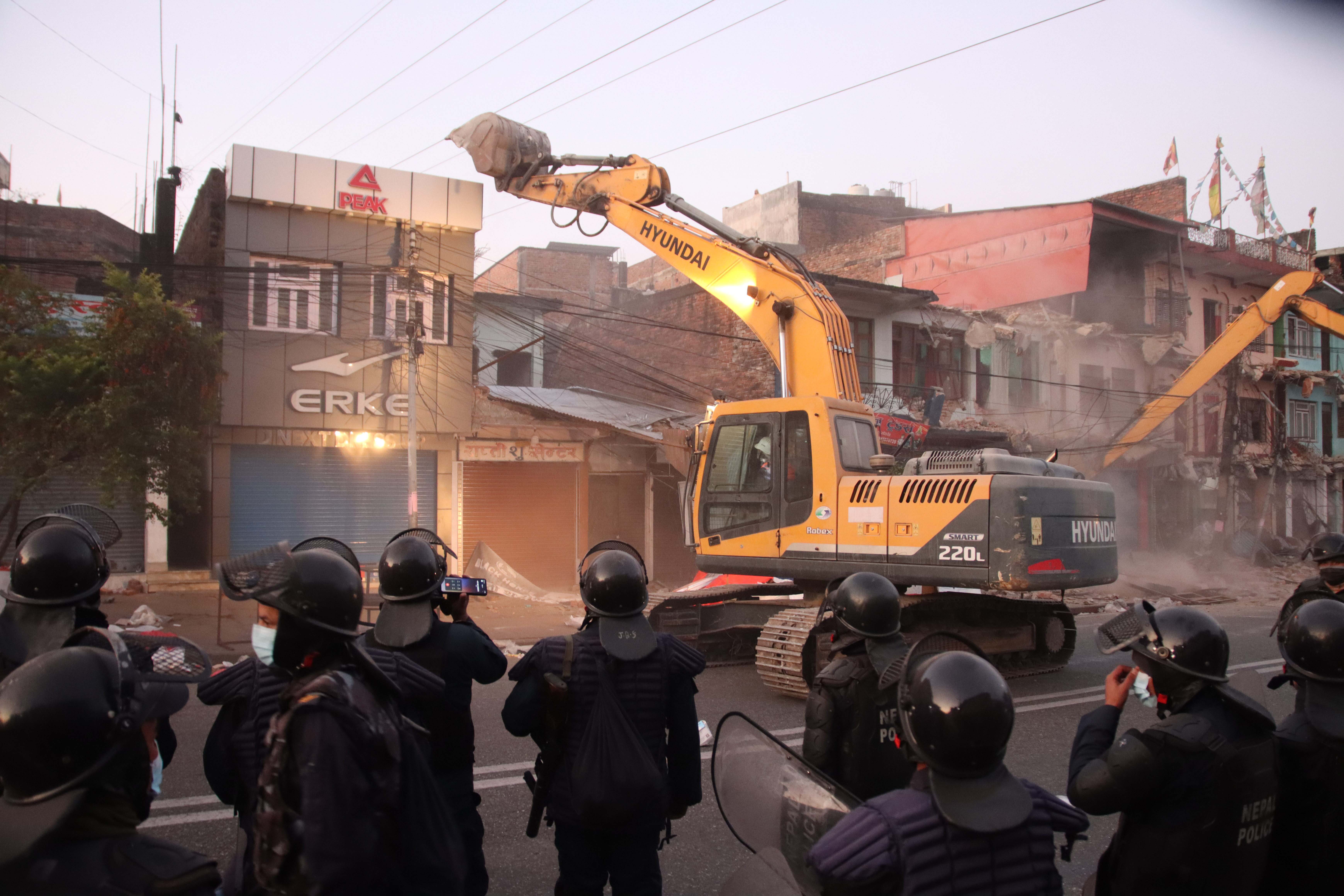 Hetauda-Bazar_-1306-1764989887.jpg