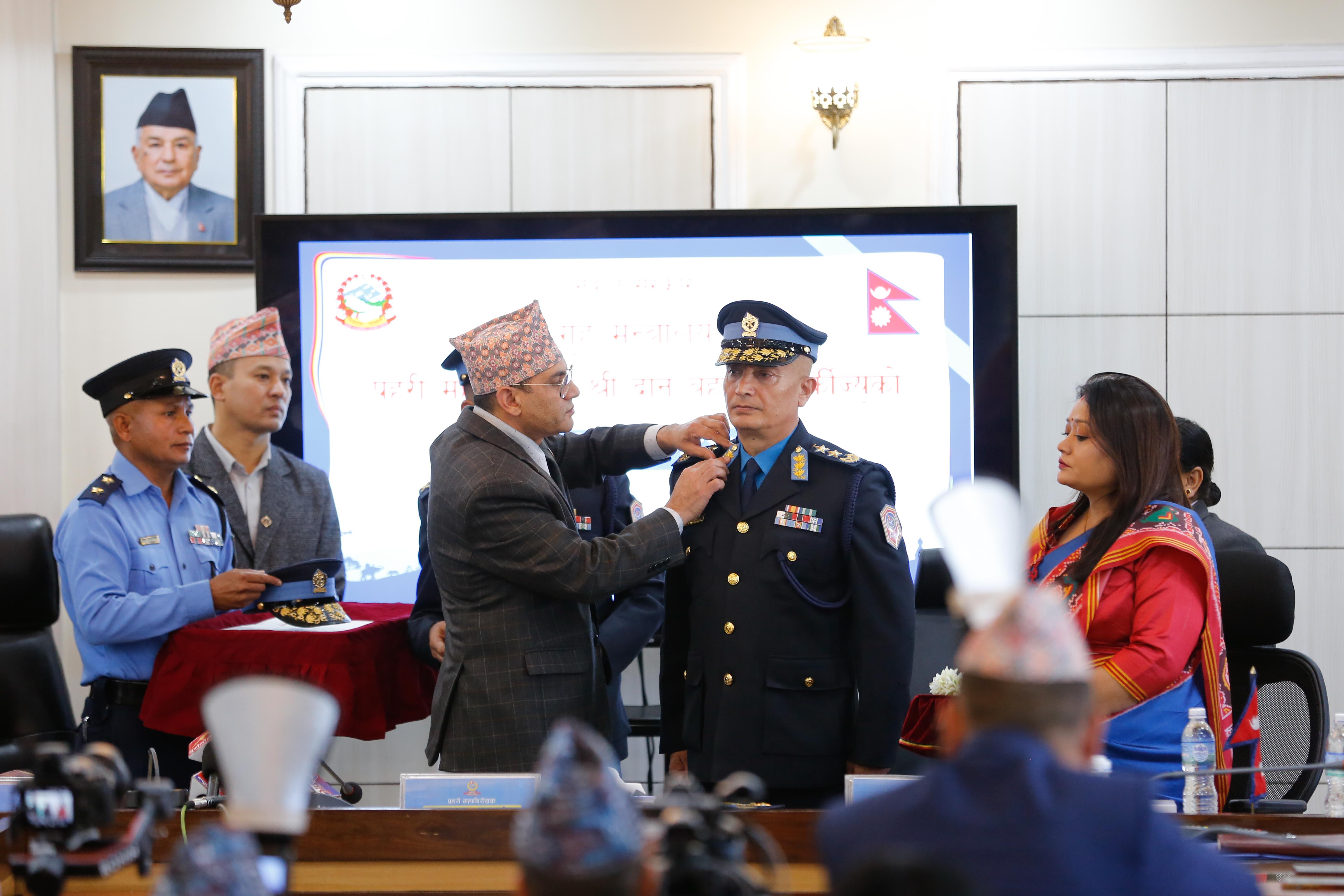 IGP-Dan-Bahadur-Karki_-527-1763012956.jpg