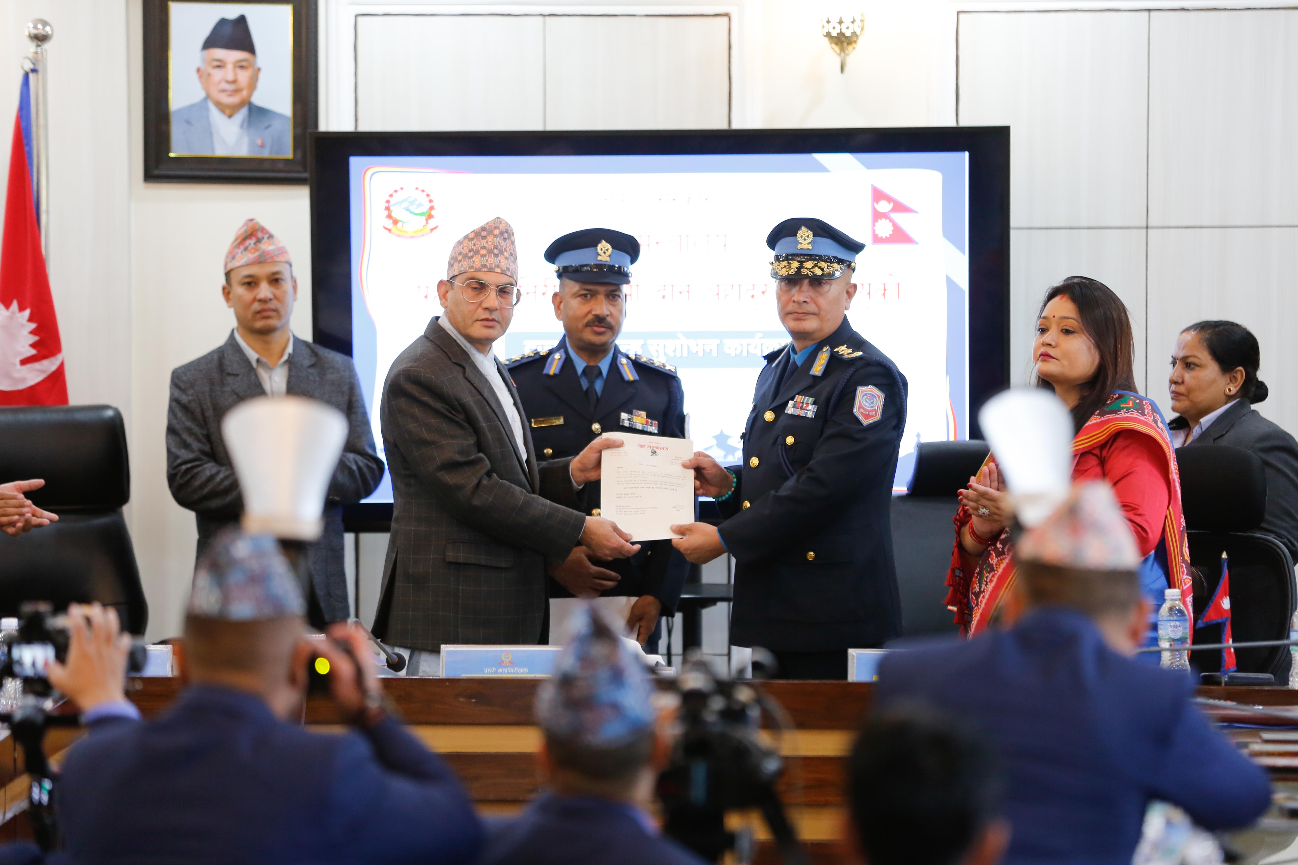 IGP-Dan-Bahadur-Karki_-528-1763012949.jpg