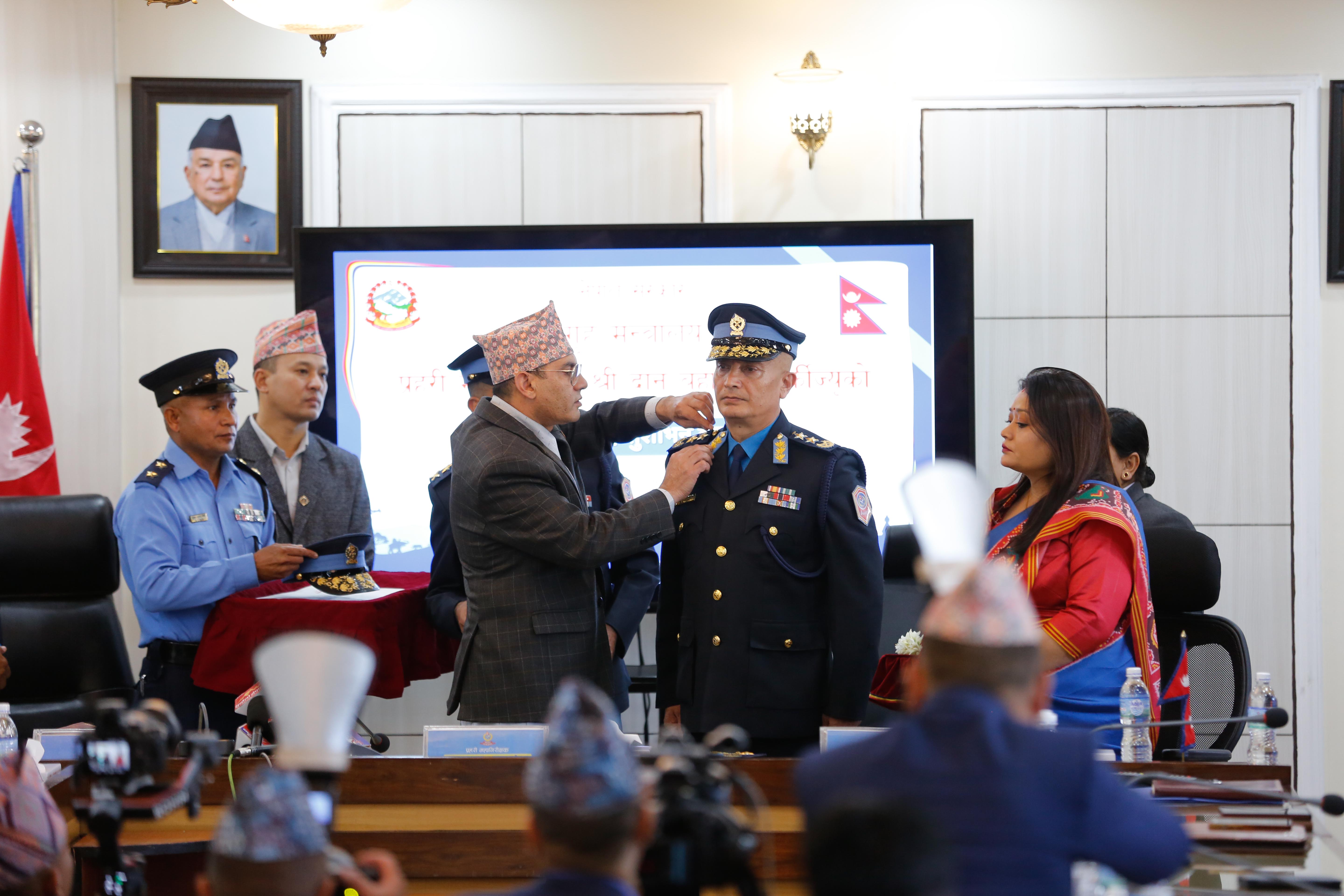 IGP-Dan-Bahadur-Karki_-532-1763012951.jpg