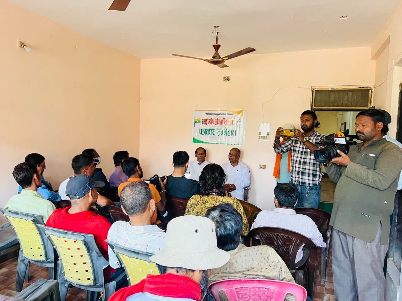 नागरिकतासम्बन्धी विधेयक अगाडि बढाउन तमलोपाको माग