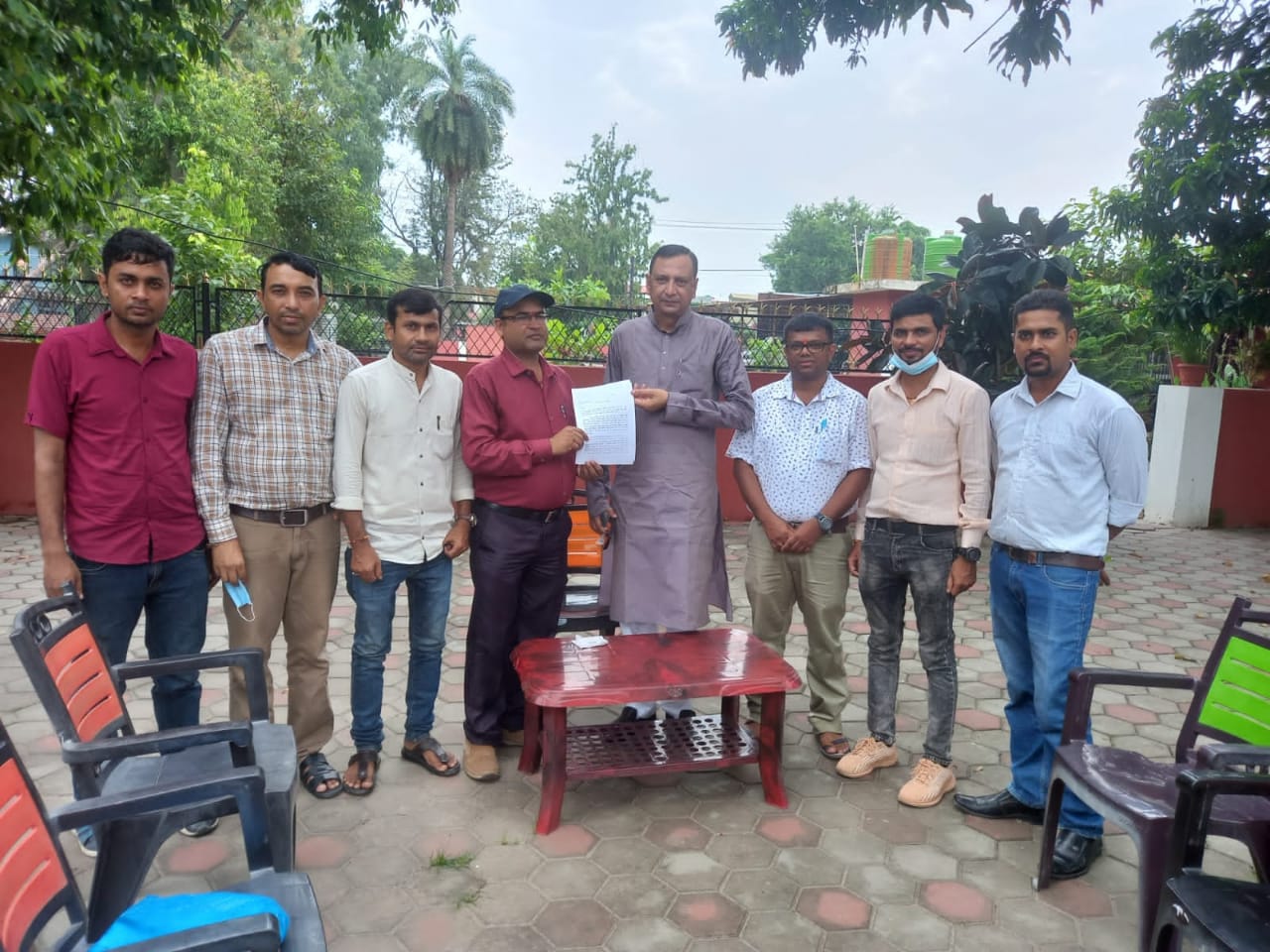 मधेशमा सरकारी स्वास्थ्य सेवामा प्रवेश पाउन ४५ वर्ष उमेर हद तोक्न स्वास्थ्यकर्मीको माग 