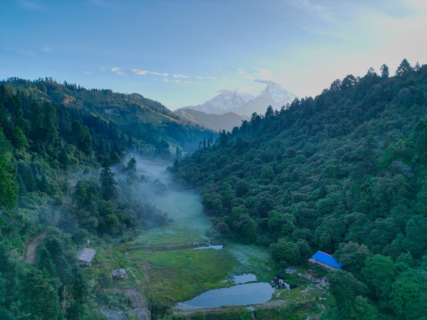 धार्मिक पर्यटनको सम्भावना बोकेको जलजला
