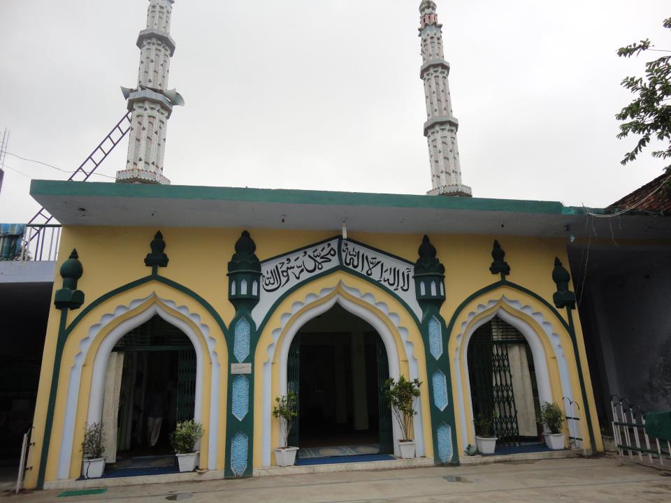 दाङको मस्जिदमा दुई पक्षबीच झडप, ५ जना घाइते 