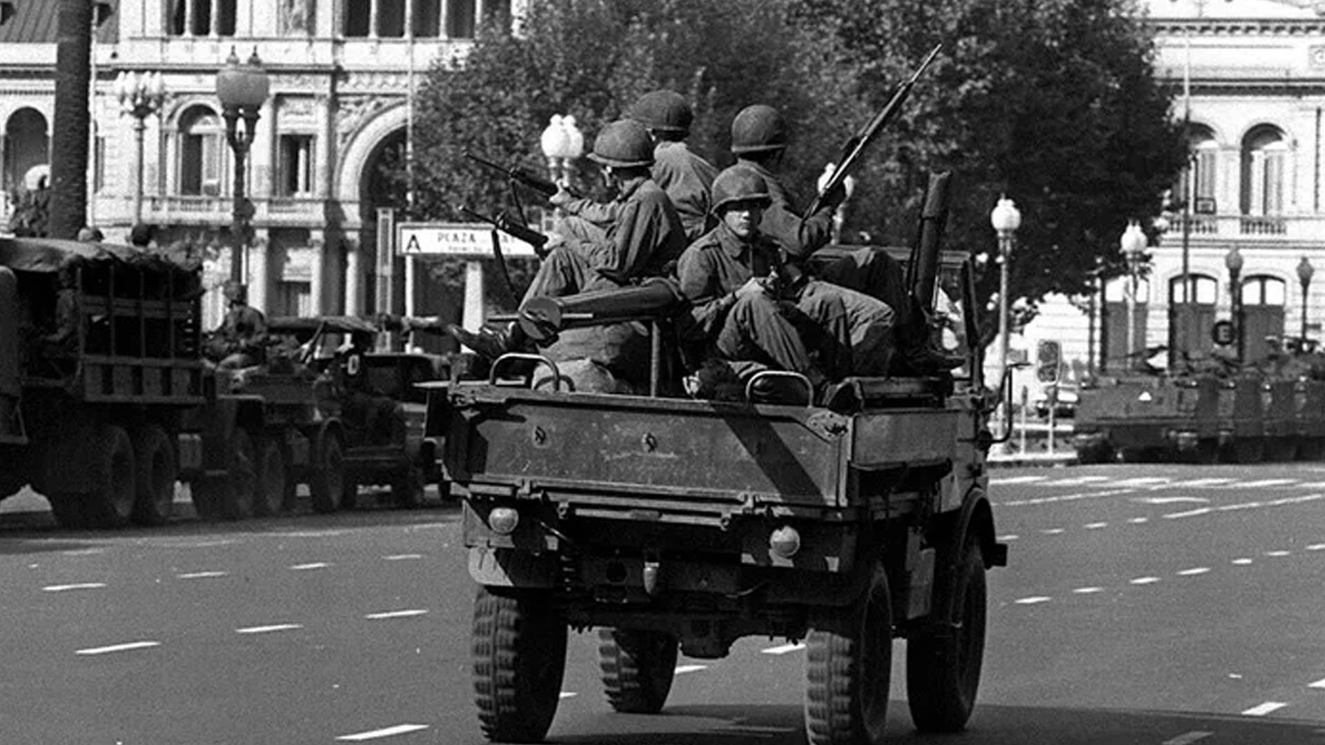 Junta-takes-over-in-Argentin-1752831416.jpg