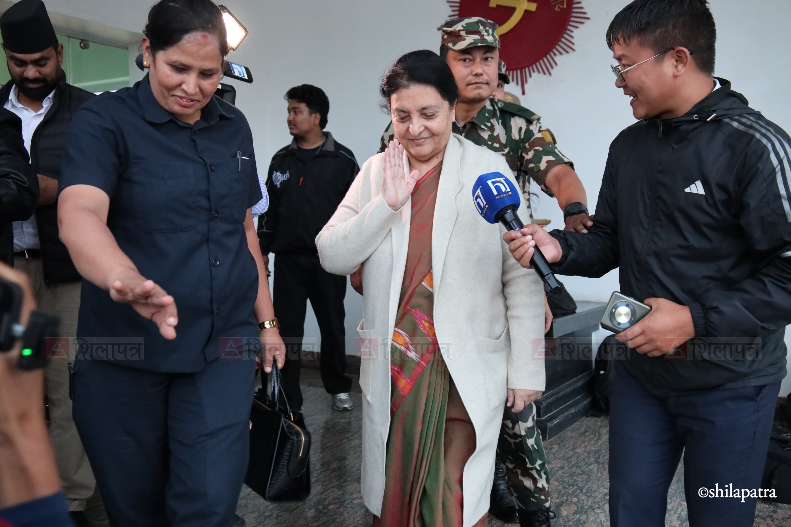 KP-Oli-And-Bidhya_NPL-(5)-1791459818.jpeg