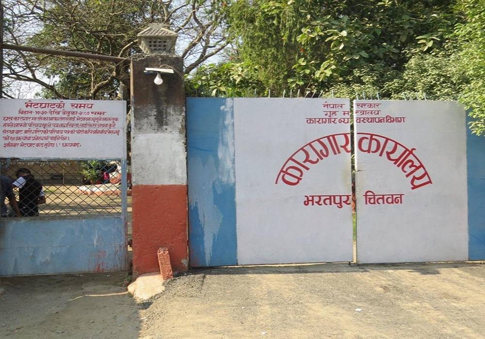 कारागारमा दसैँ : कैदीबन्दी भन्छन्- जहाँ बस्यो त्यही रमाइलो