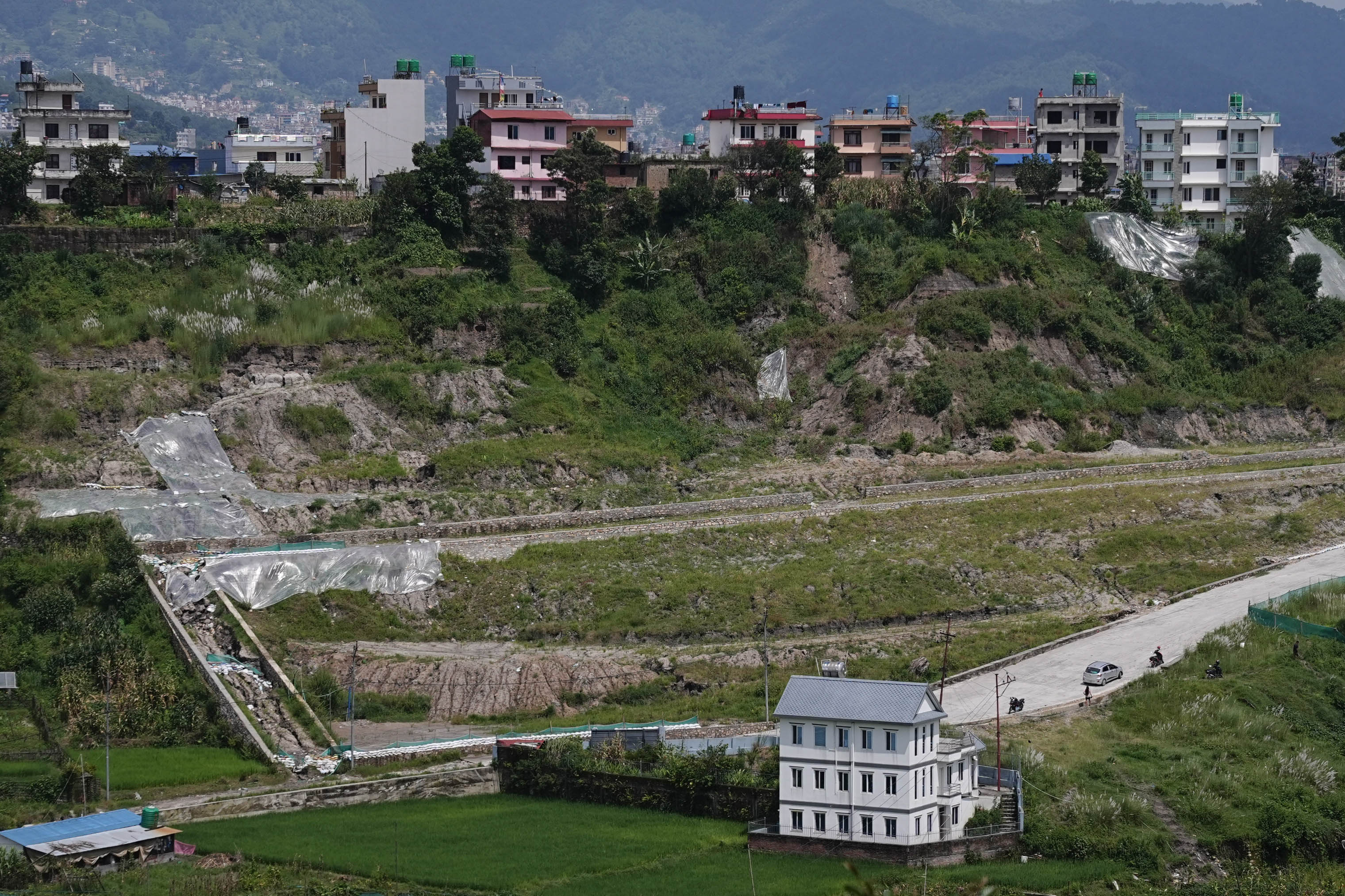 Kathmandu-Landslide_12-1788686565.jpg