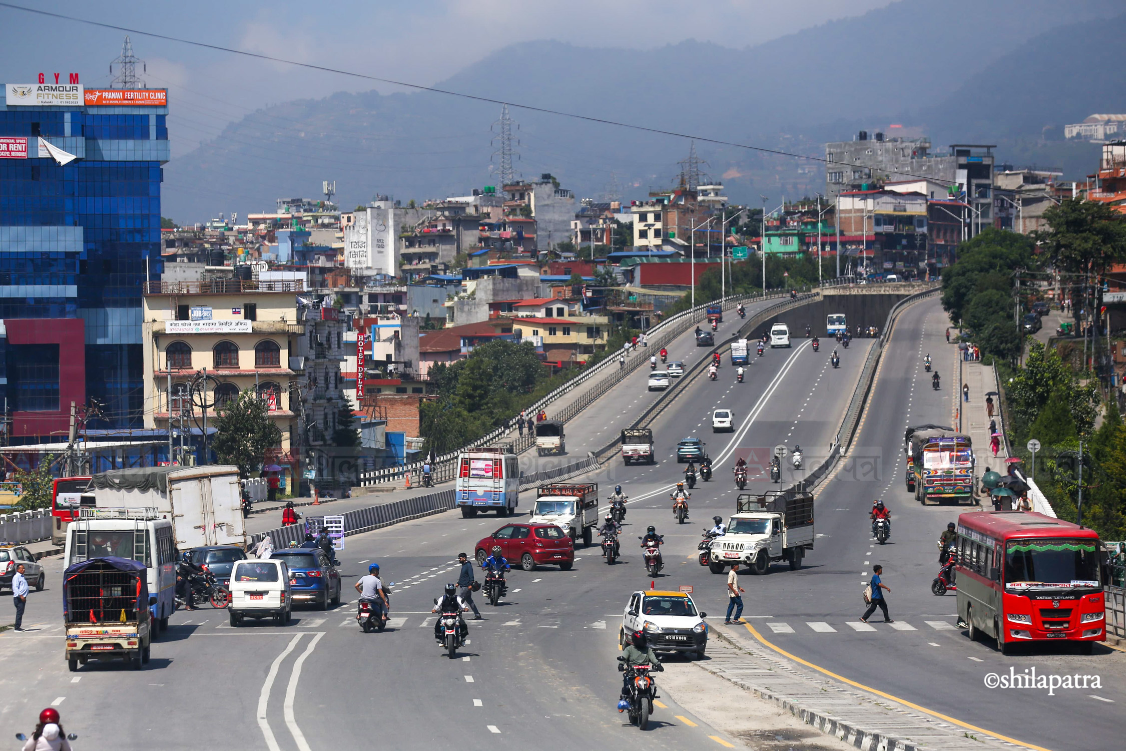 Kathmandu-Vehicle-Truck-Toward-Destination-After-Highway-Opens_NPLPhotos-(14)-1790665389.jpg