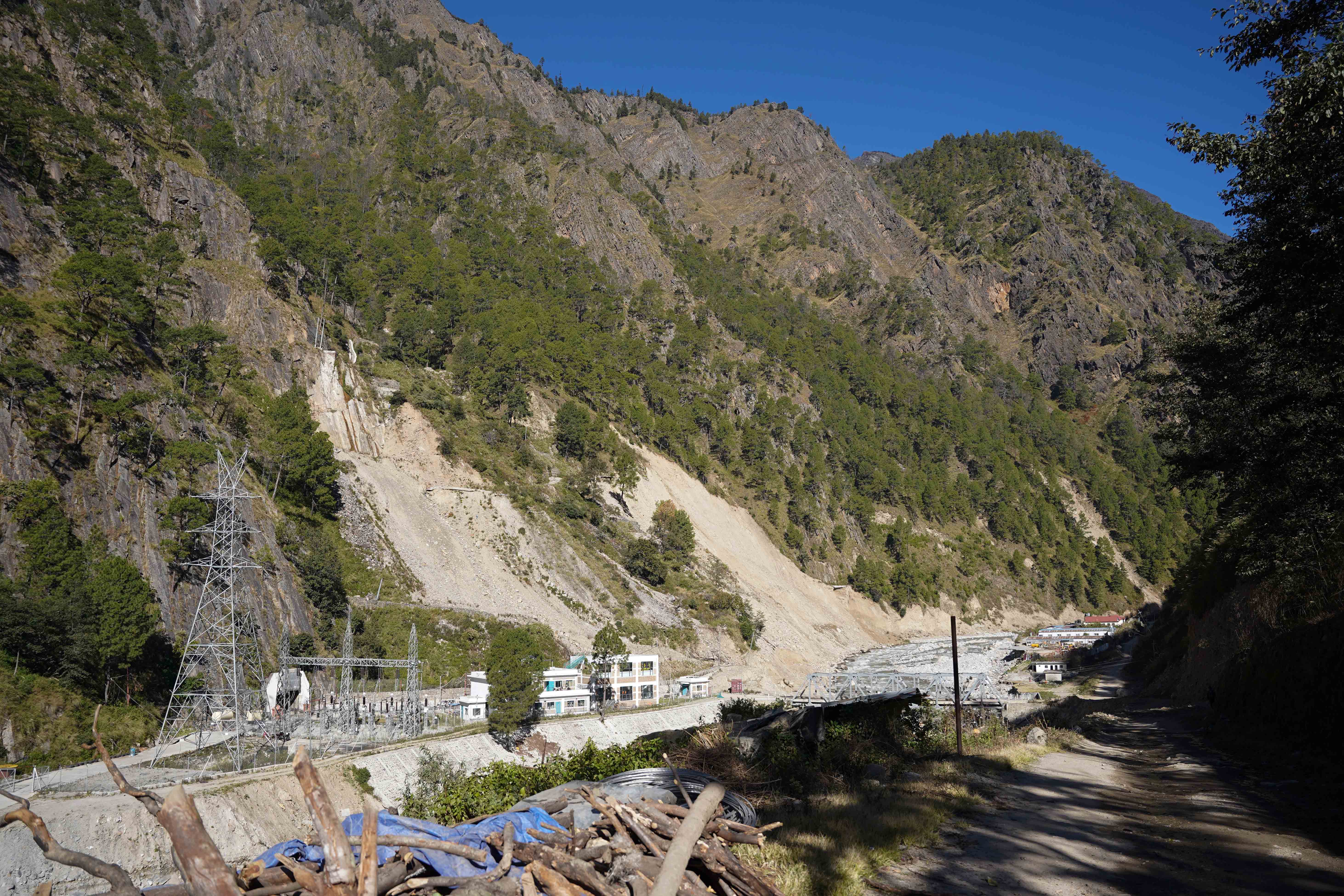 Kerung-Border_DSC07586-1763874553.jpg