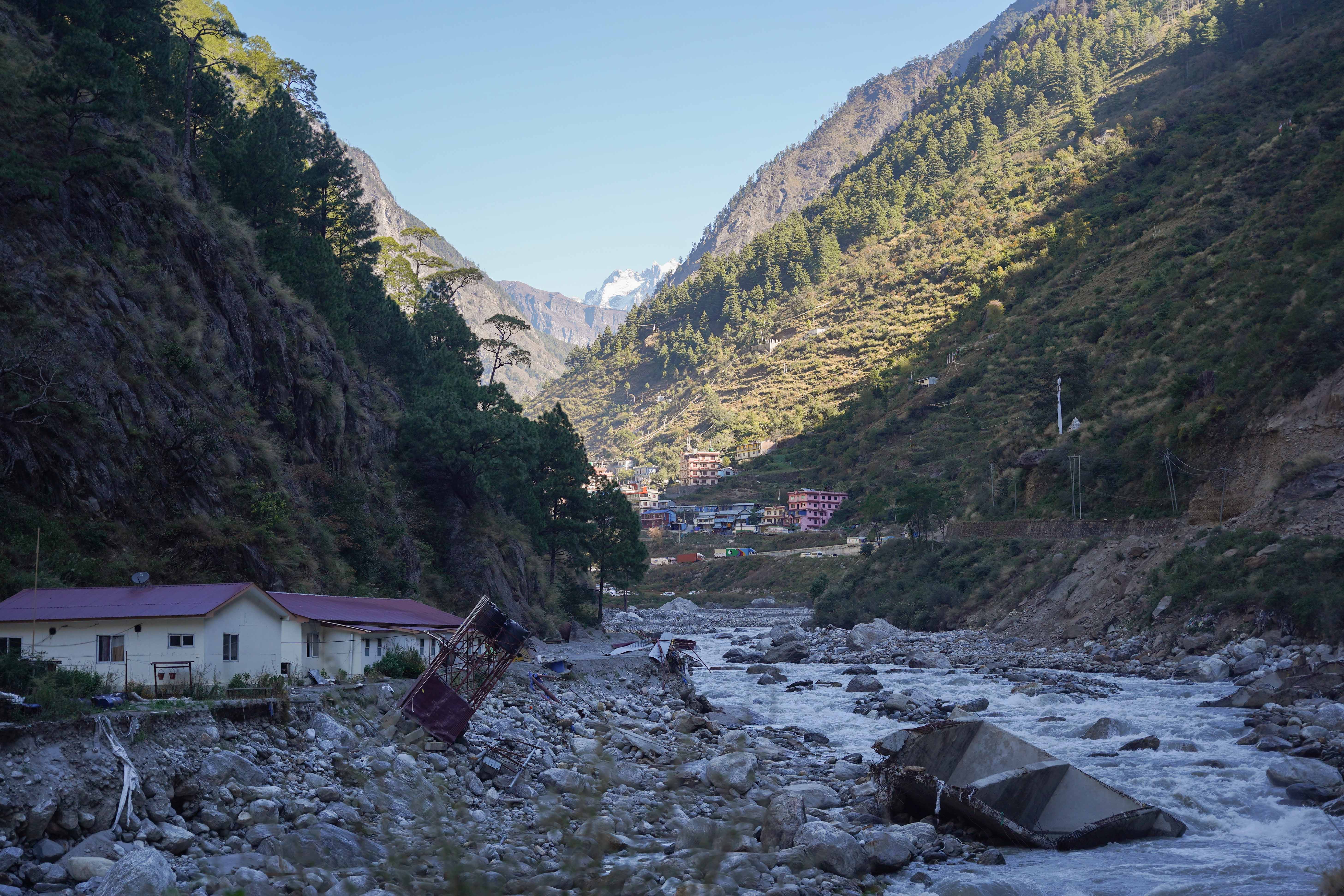 Kerung-Border_DSC07598-(1)-1763874546.jpg