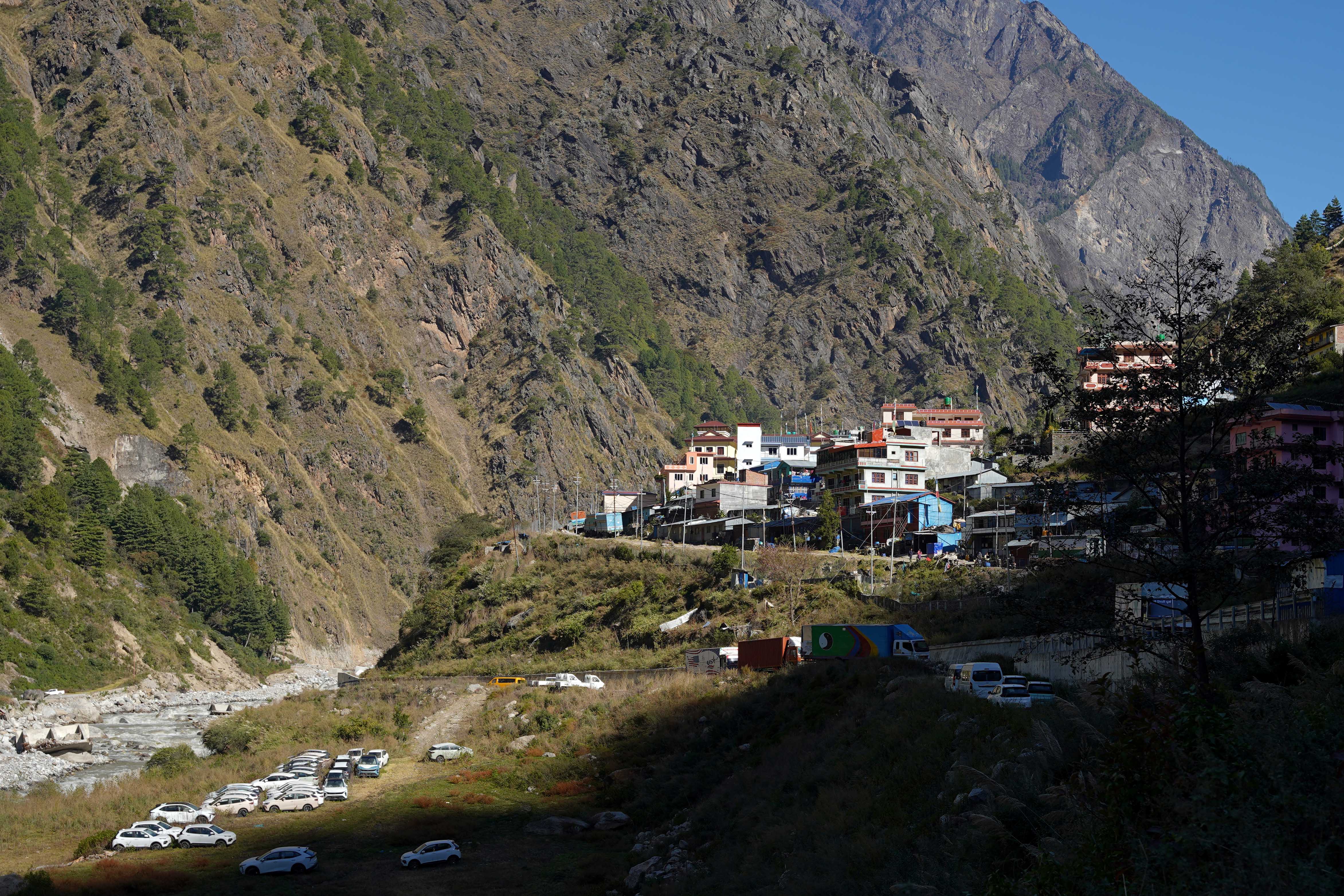 Kerung-Border_DSC07643-1763874494.jpg