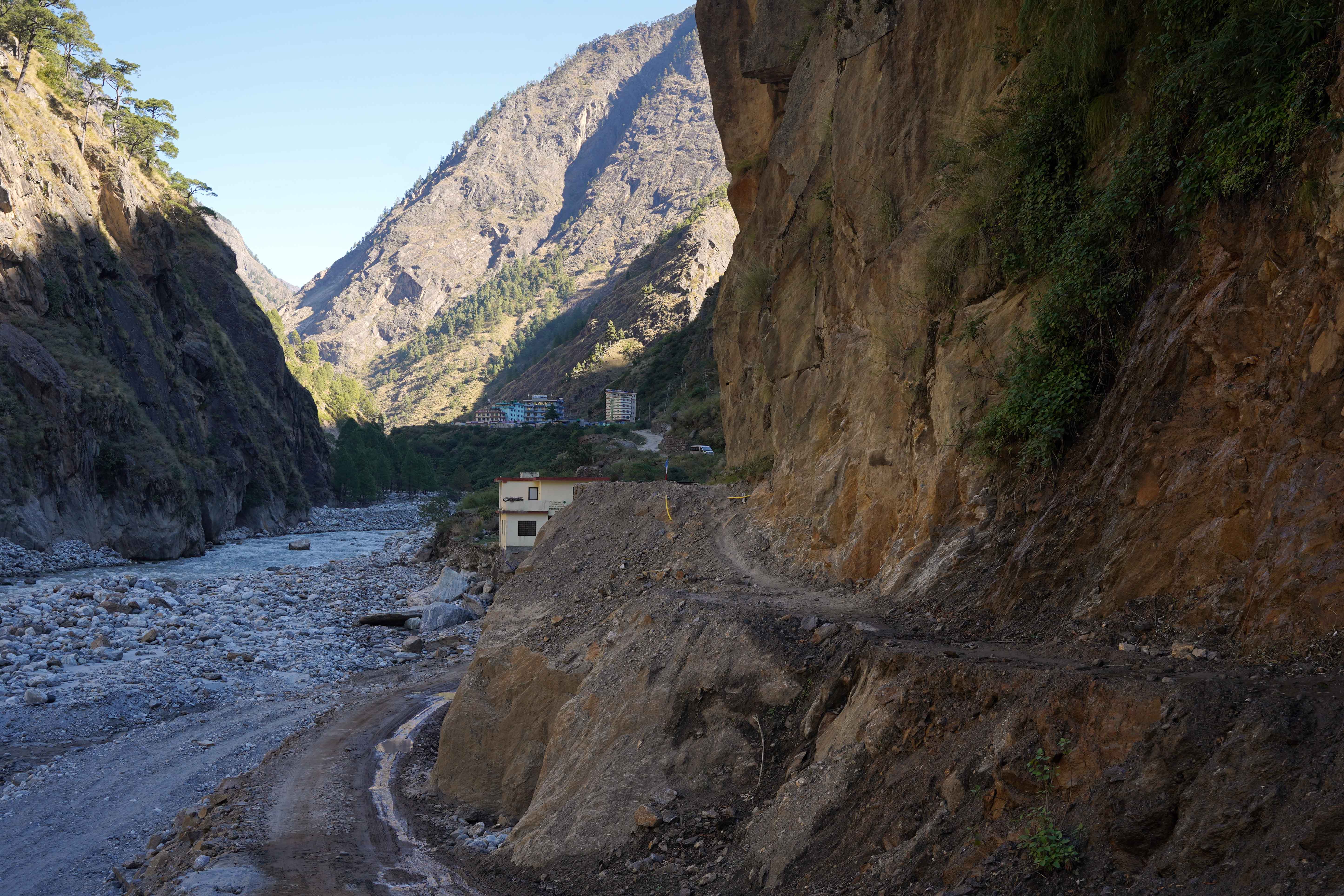 Kerung-Border_DSC07670-1763874522.jpg