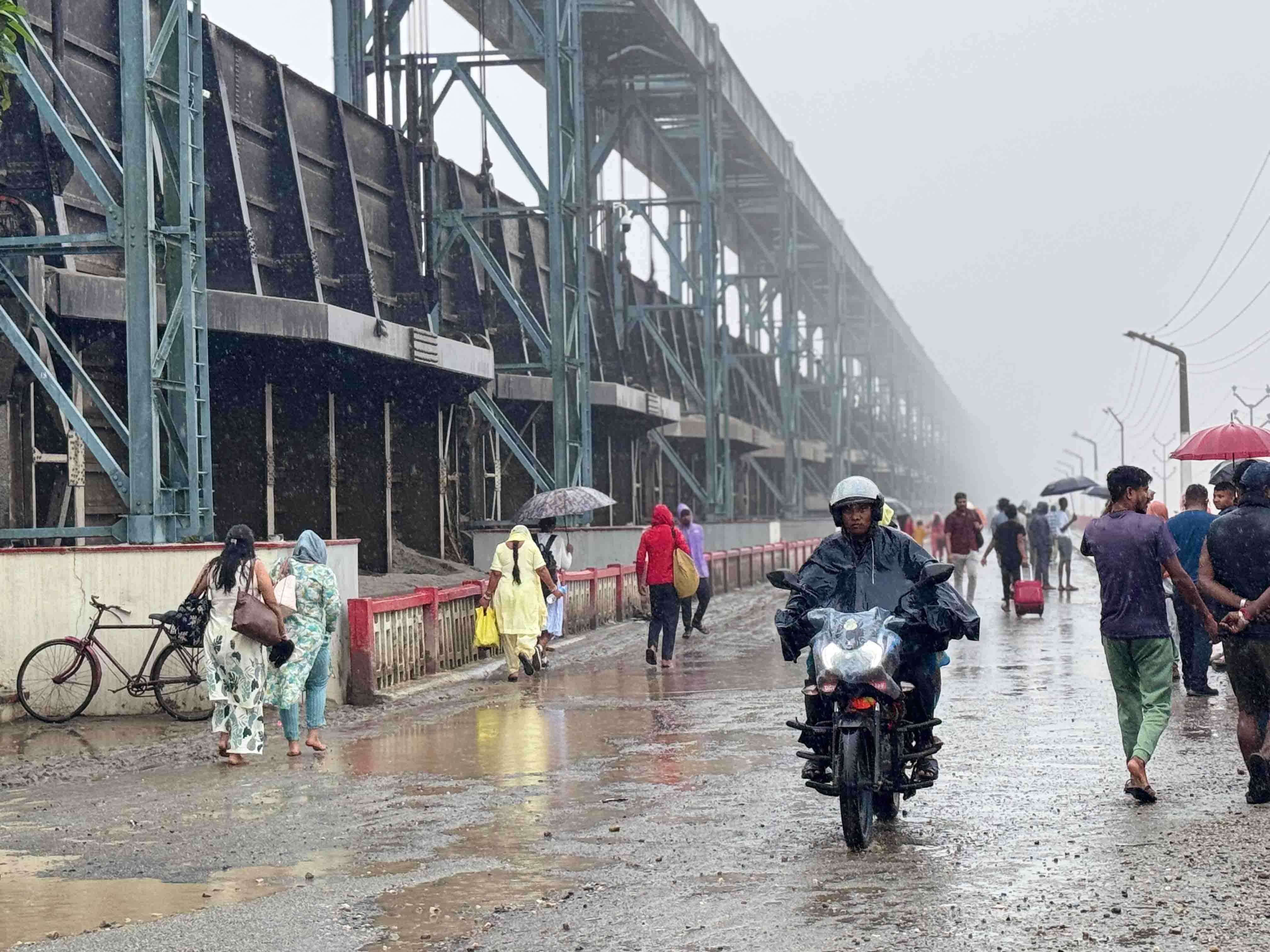 Koshi-barrage_Nepal-Photo-Library12-1759663412.jpg