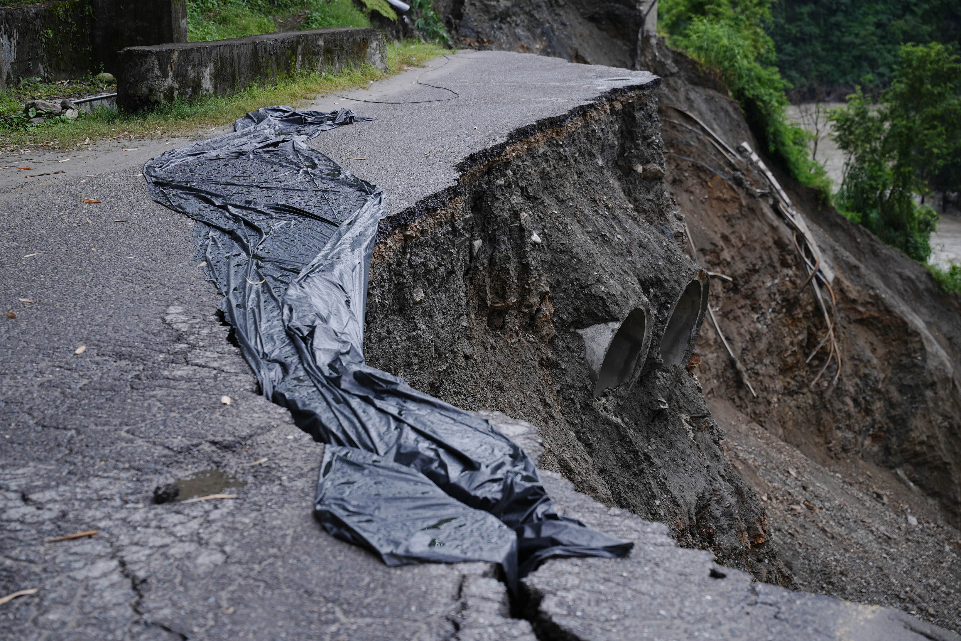 Krishna-bhir-Landslide-_-1708-1788403915.jpg