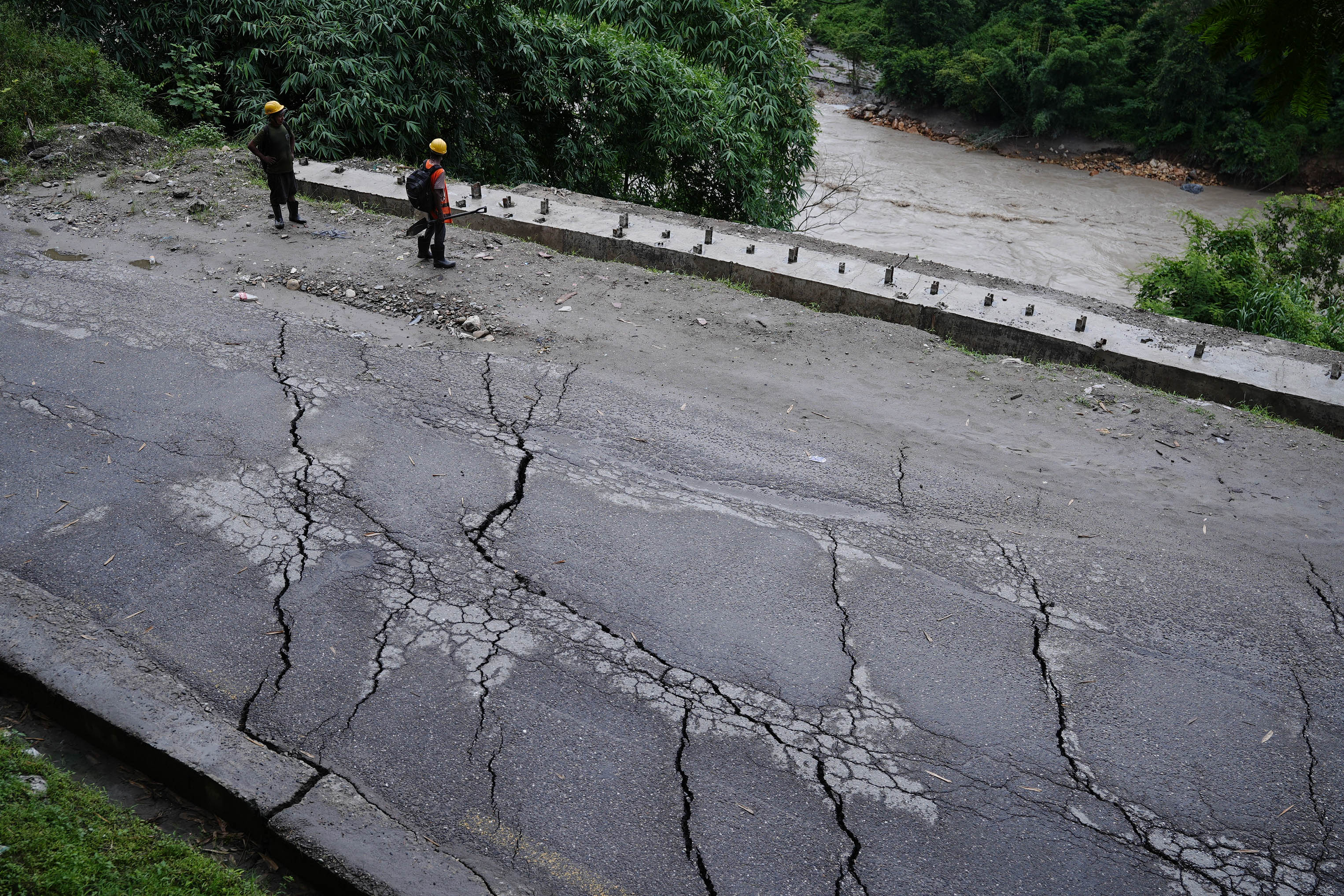 Krishna-bhir-Landslide-_-1710-1788403917.jpg