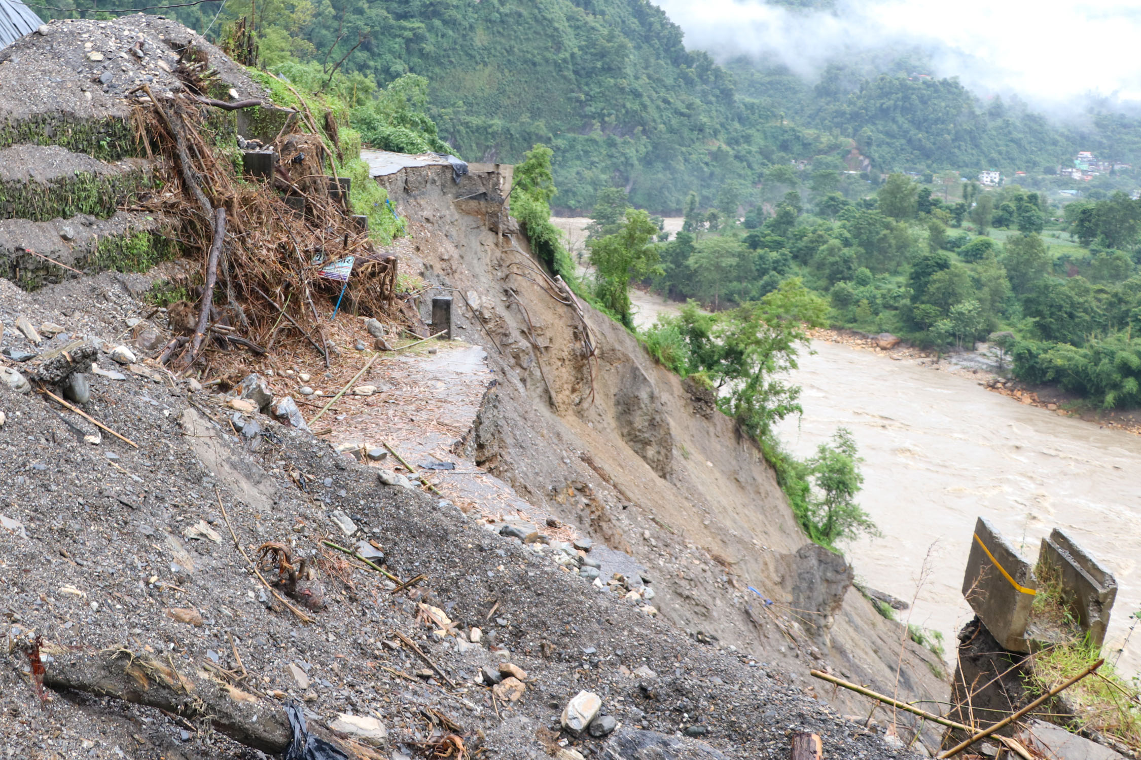 Krishnabhir-Dhading_NPL-(2)-1790341191.JPG