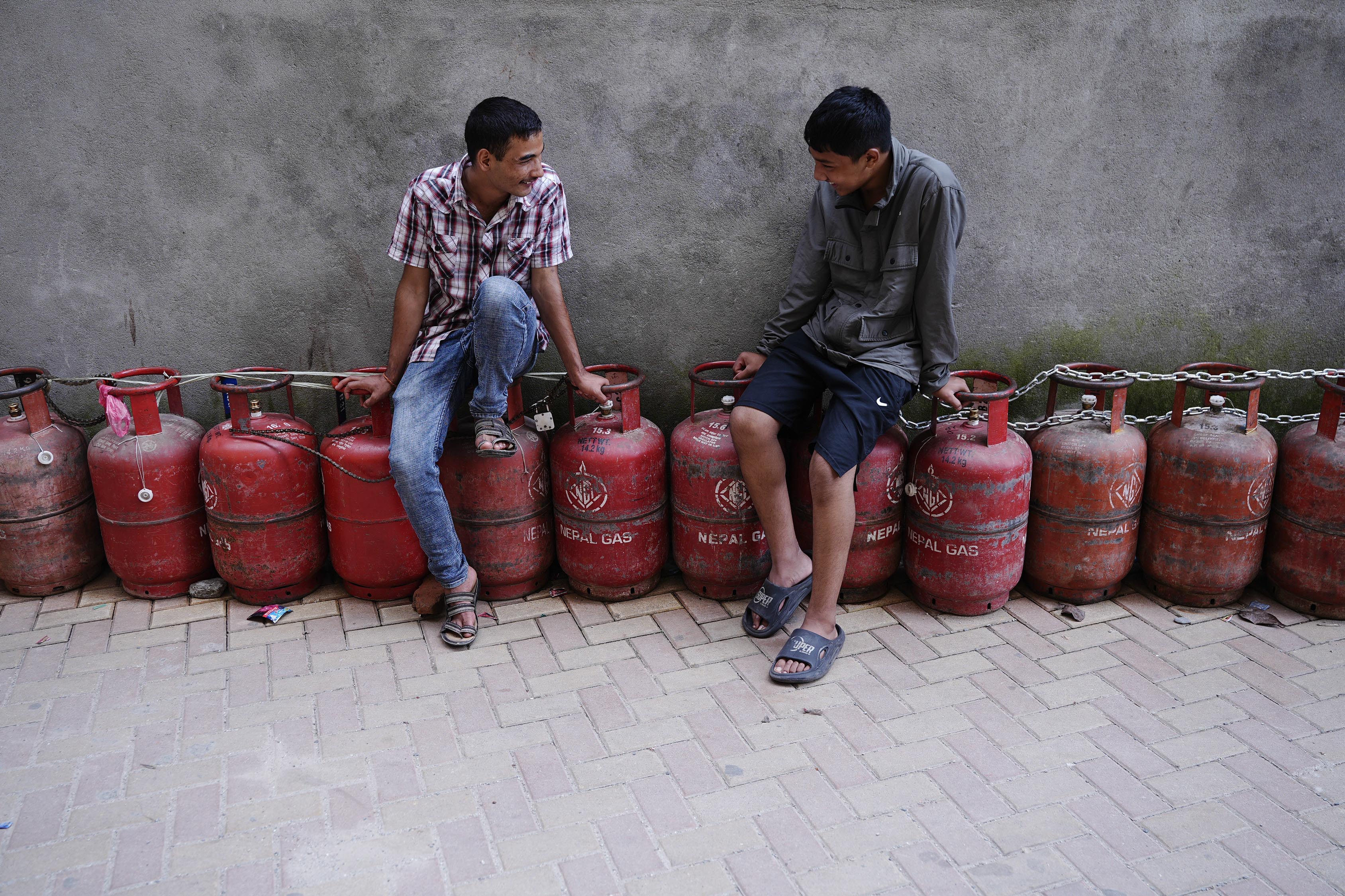 LP-Gas-Crisis-_-1712-1788417697.jpg