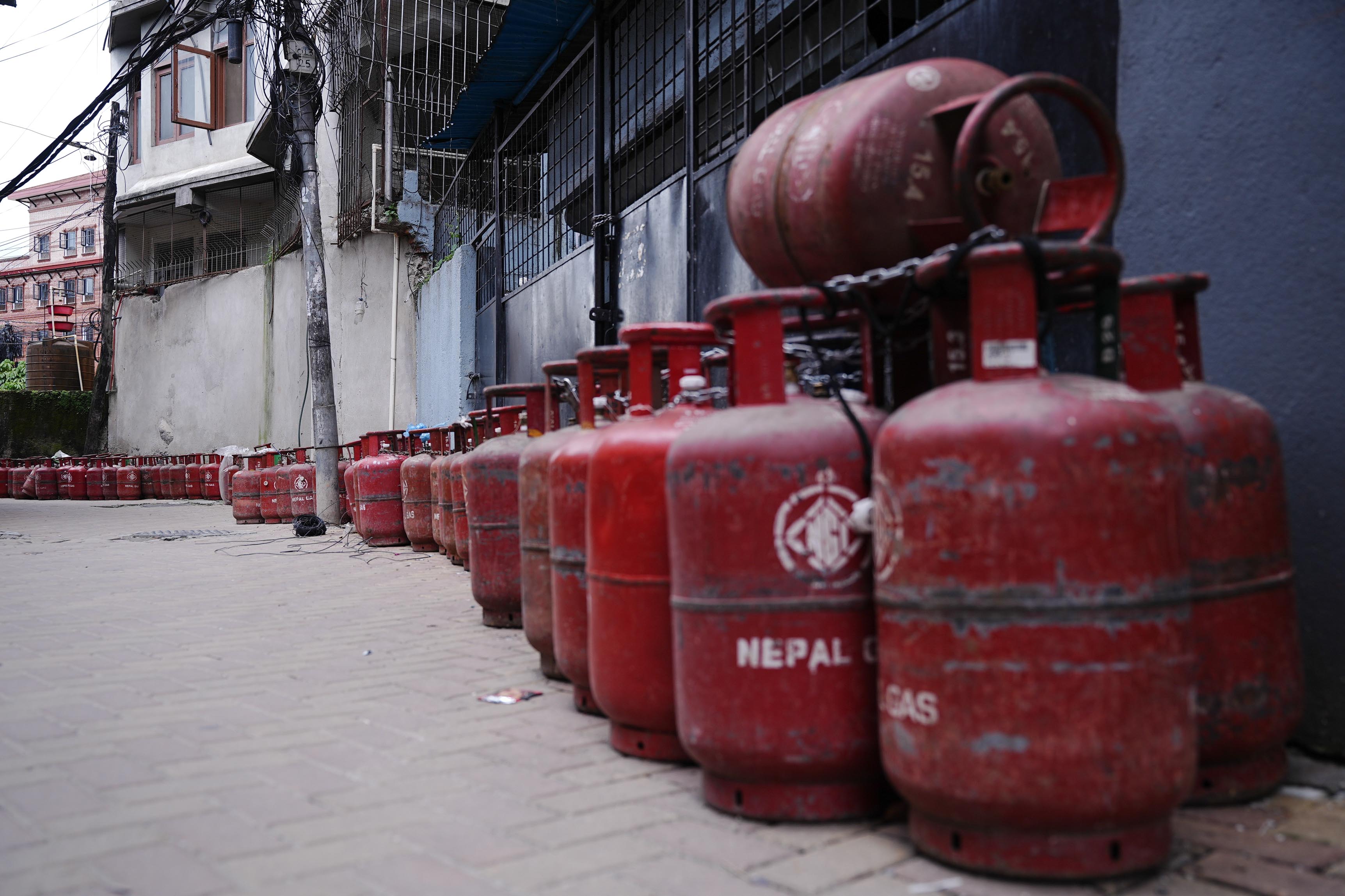 LP-Gas-Crisis-_-1718-1788417702.jpg