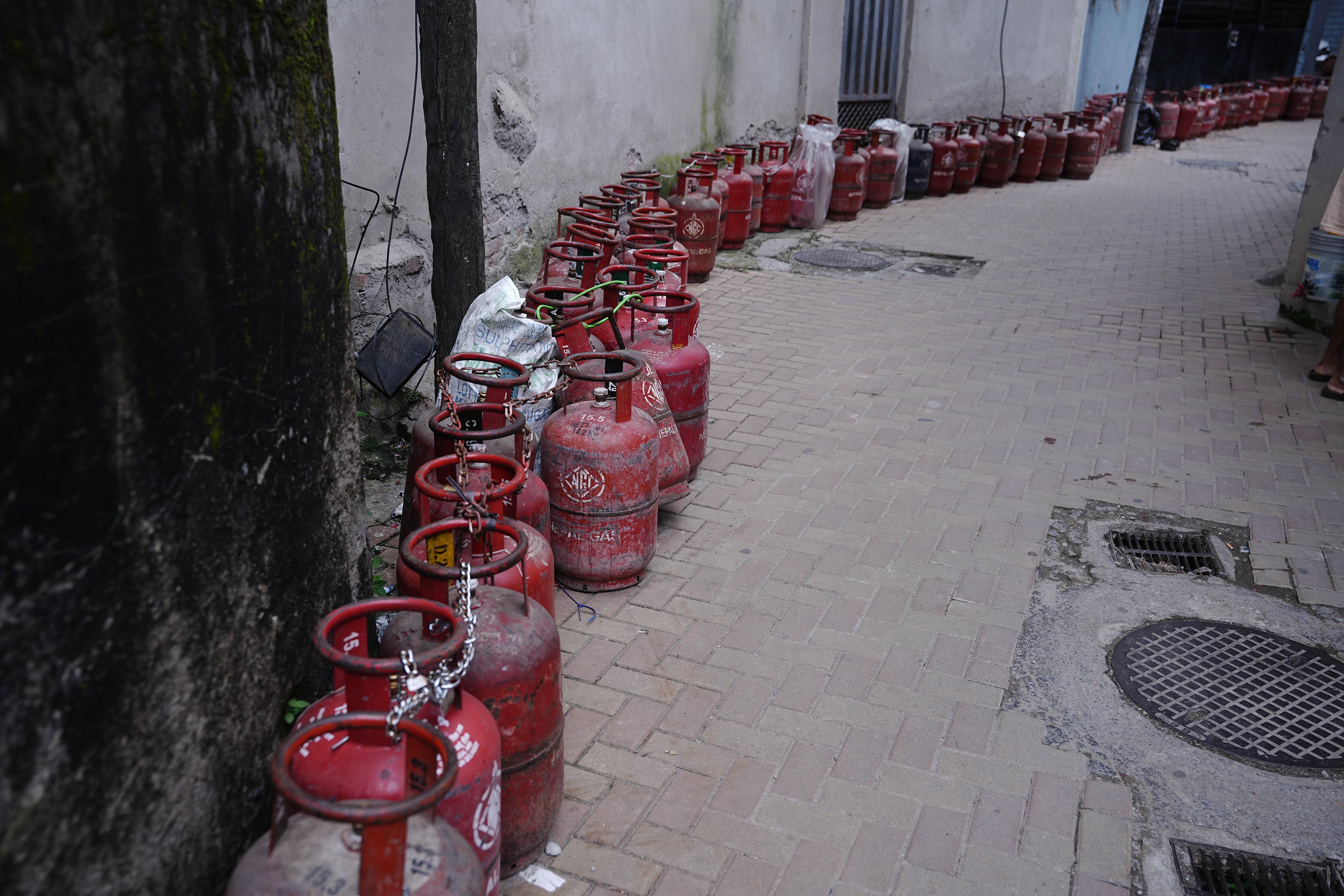 LP-Gas-Crisis-_-1722-1788417706.jpg
