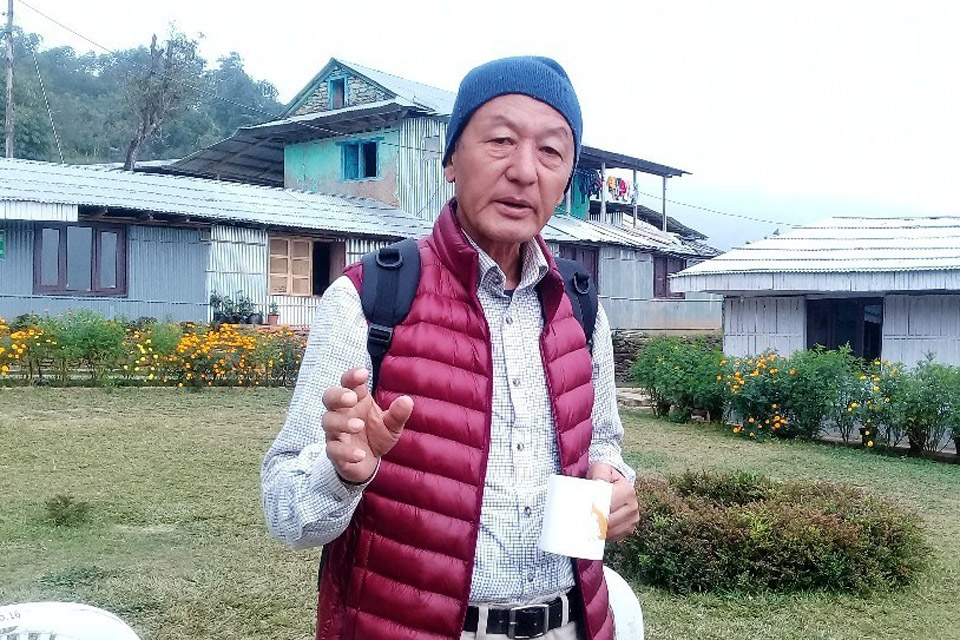 कृषिविज्ञ राईले प्रतिकिलो १ सय रुपैयाँमा सलह किन्ने 
