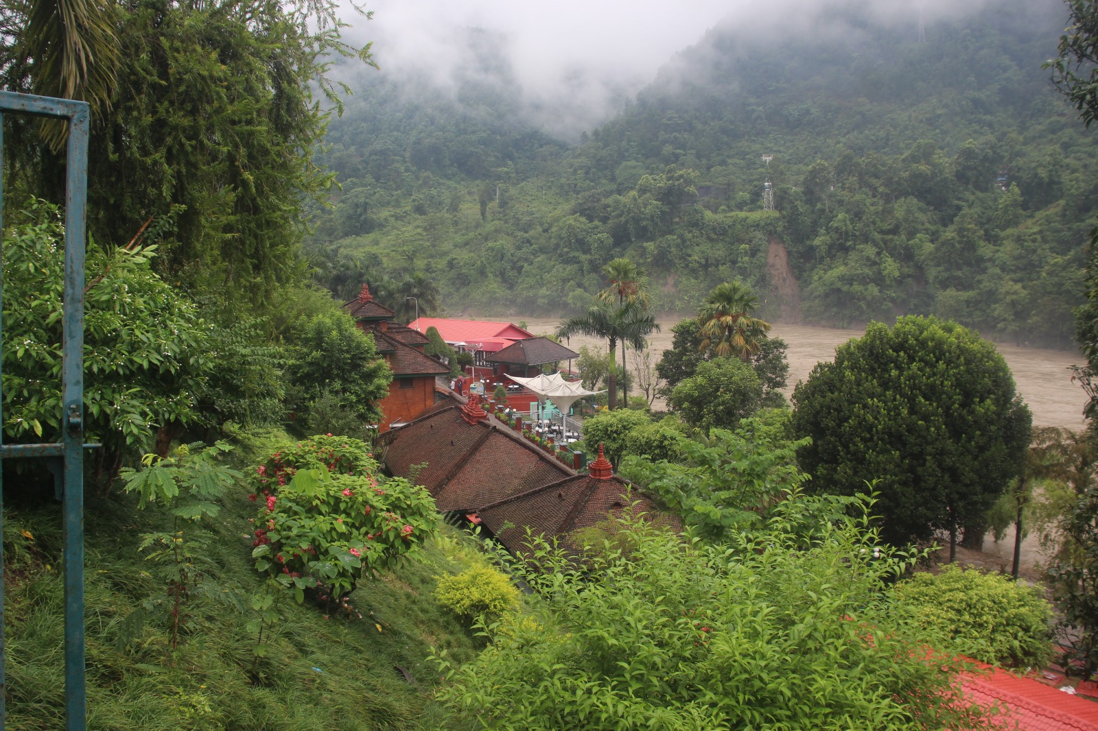 Manakamana-ma-sadak-vasiyo_NPL-(8)-1790493724.jpeg