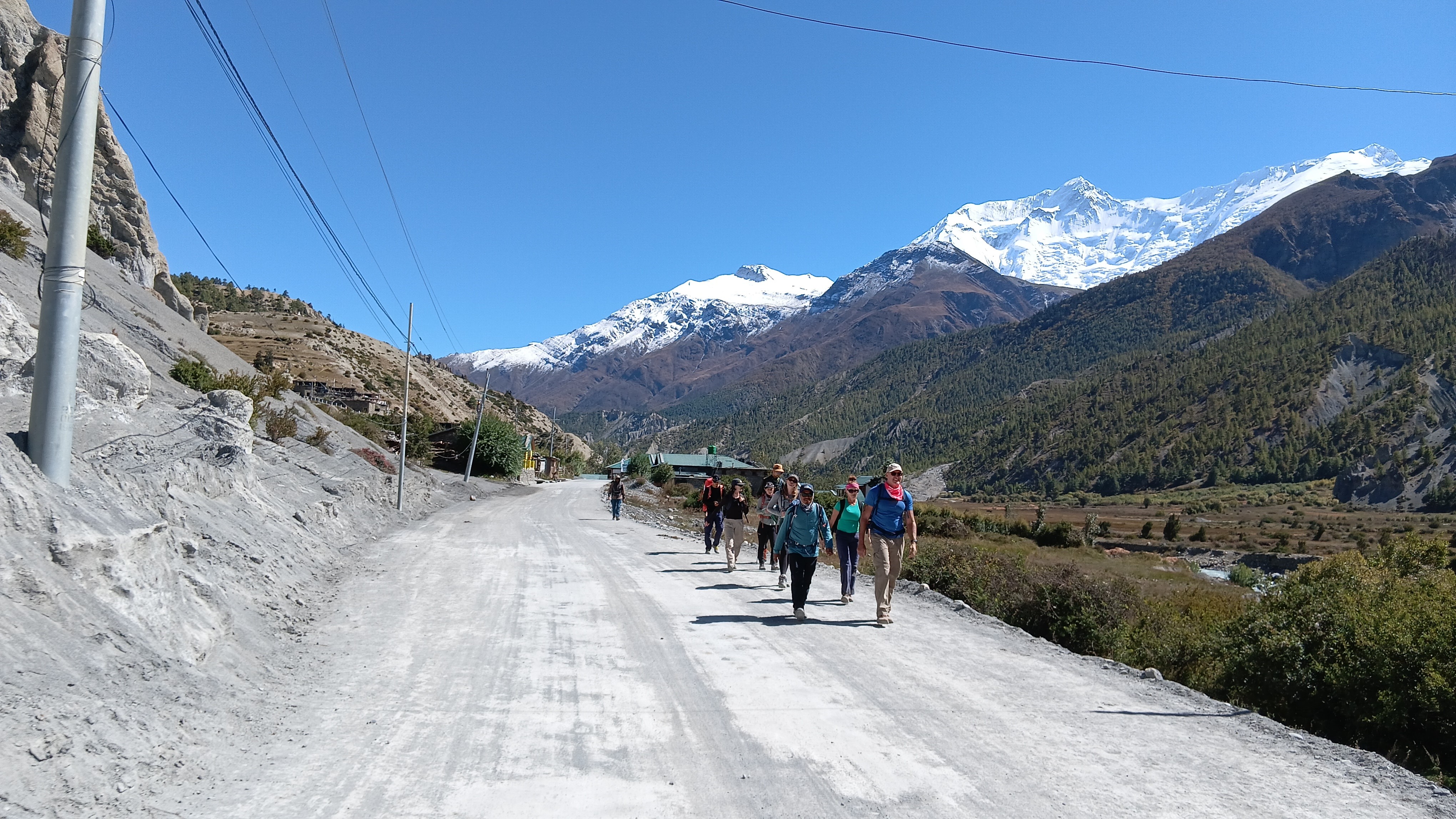 मनाङमा डेढ महिनामा ७ हजार पर्यटक भित्रिए