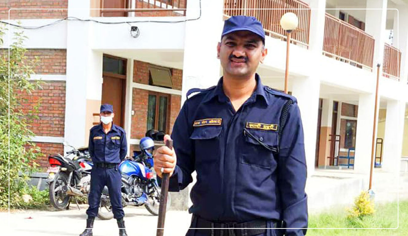 त्रिवि र म्युनिख विश्वविद्यालयबाट स्नातकाेत्तर निपेश ढाका यसरी बन्न पुगे म्यादी प्रहरी