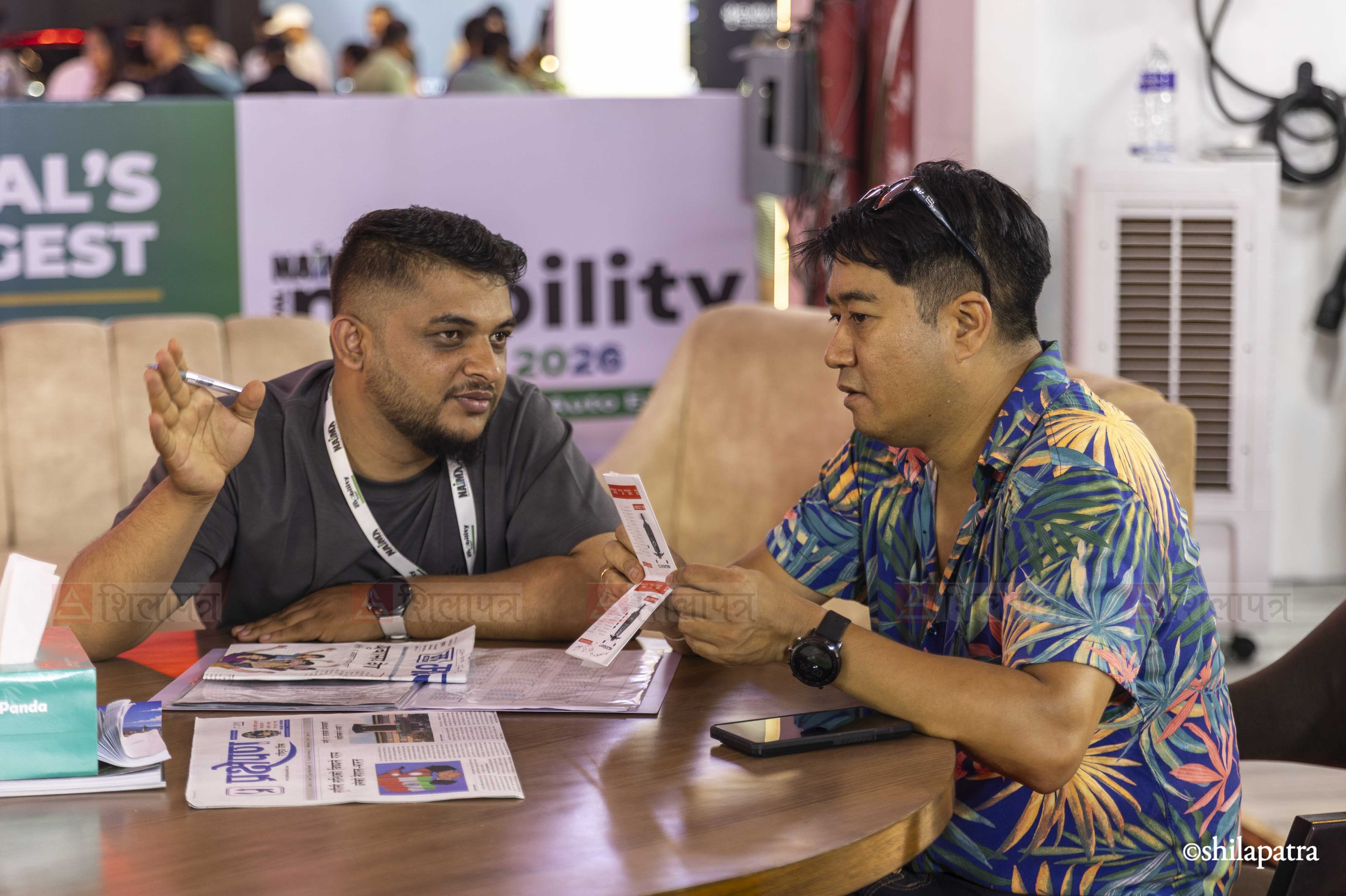 NAIMA_car_expo_crowd_NPL-(12)-1786532856.jpg