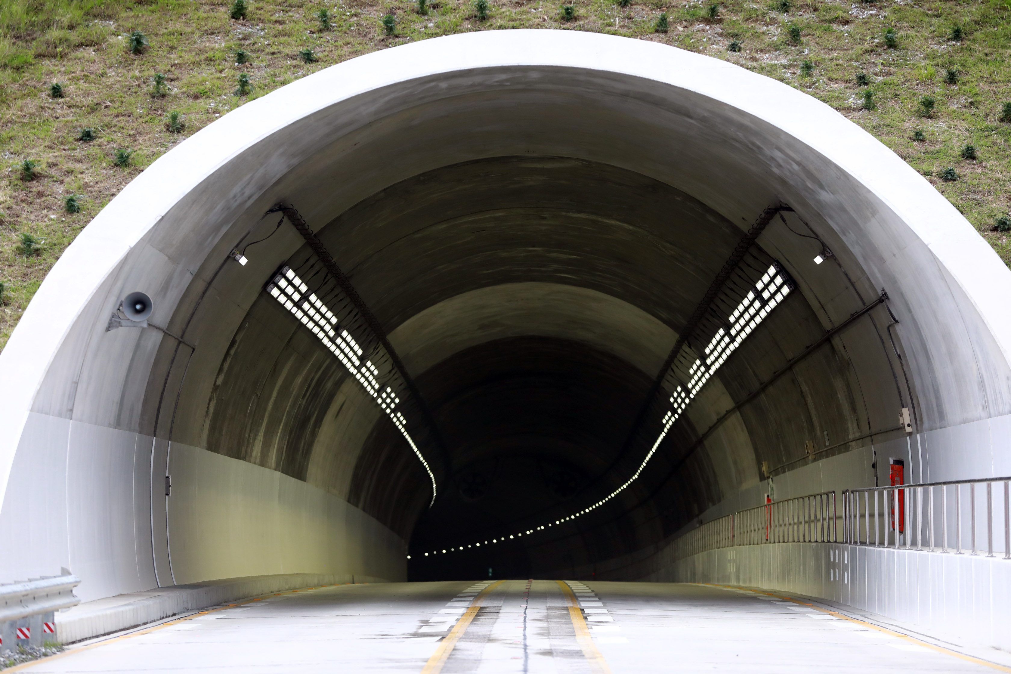 Naagdhunga-Tunnel_4H0A9892-1782877115.jpg