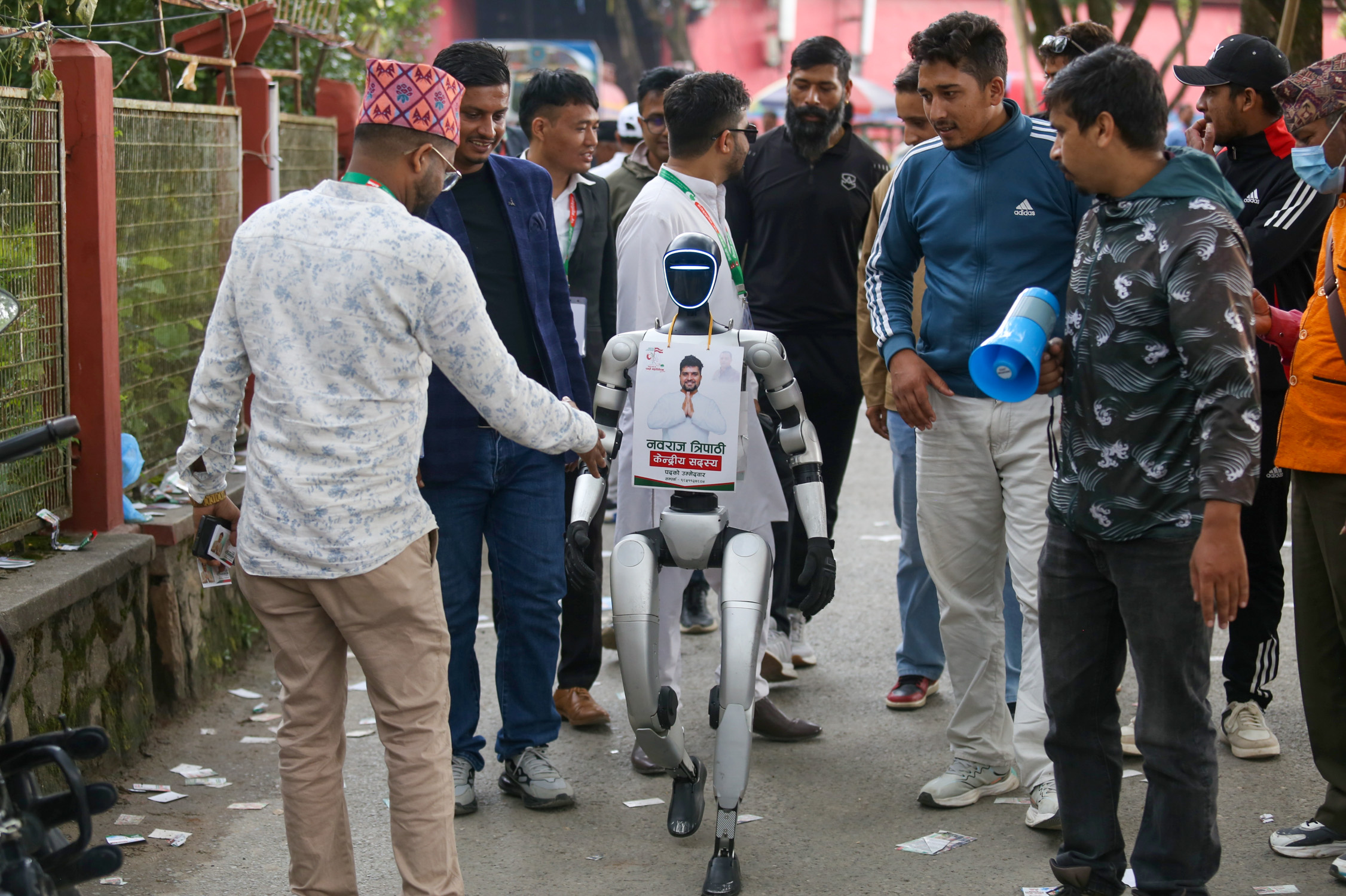 NabarajTripathiRobotVoteAppeal_NPL-(8)-1791283319.JPG