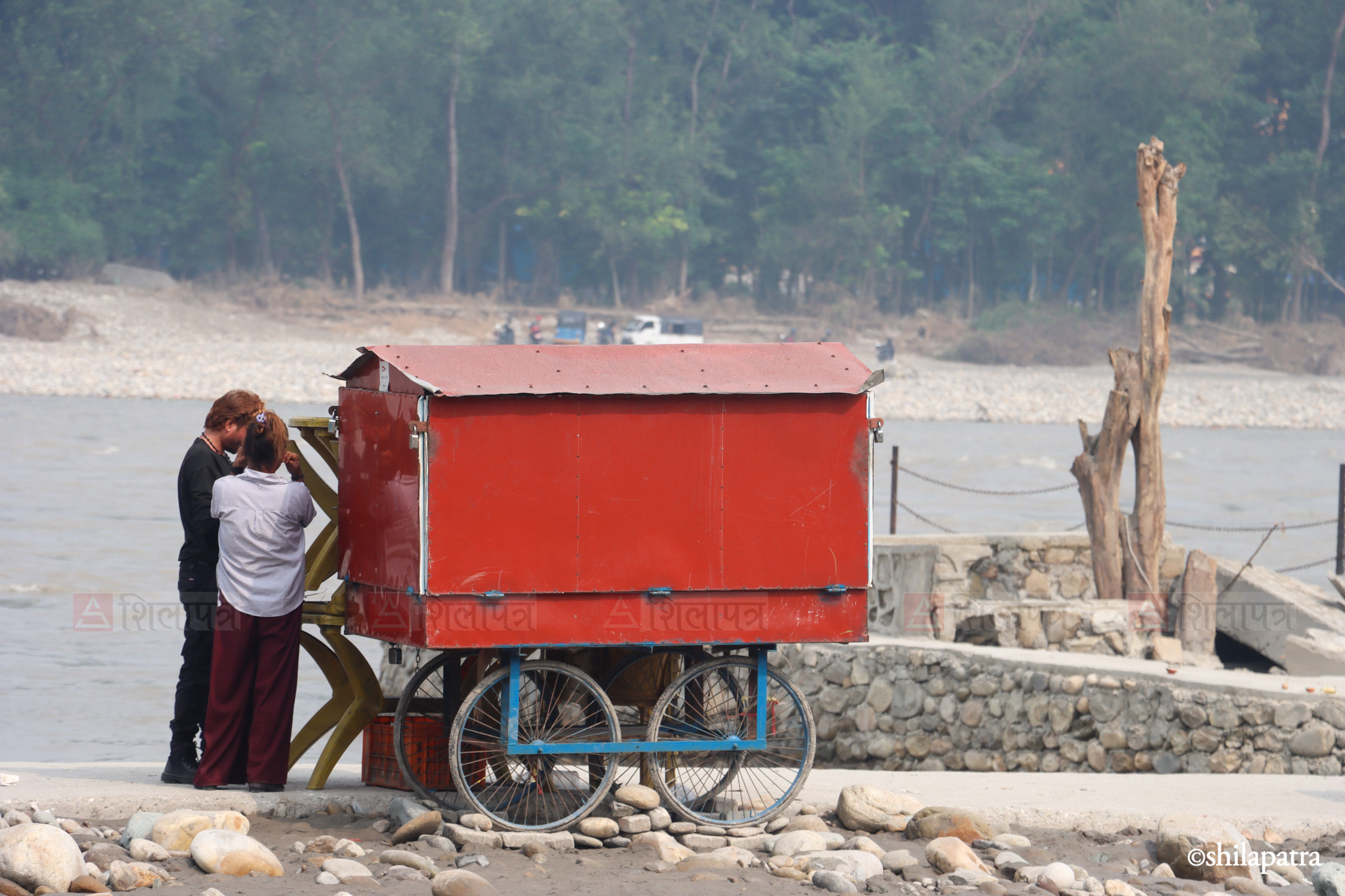 Narayani-Kinar-Thela-Byapar_NPL-(4)-1791036891.jpg