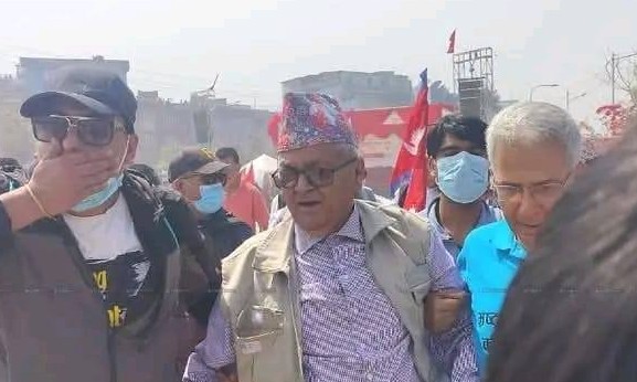 राजावादी आन्दोलनका संयोजक नवराज सुवेदीको घरमा खटाइयो प्रहरी, भेटघाट बन्द 