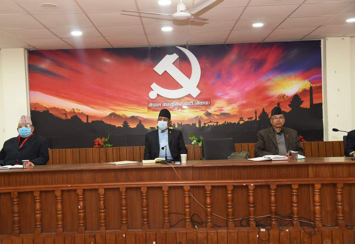 यस्तो देखियो ओलीबिनाको धुम्बाराही बैठक (तस्वीरसहित)