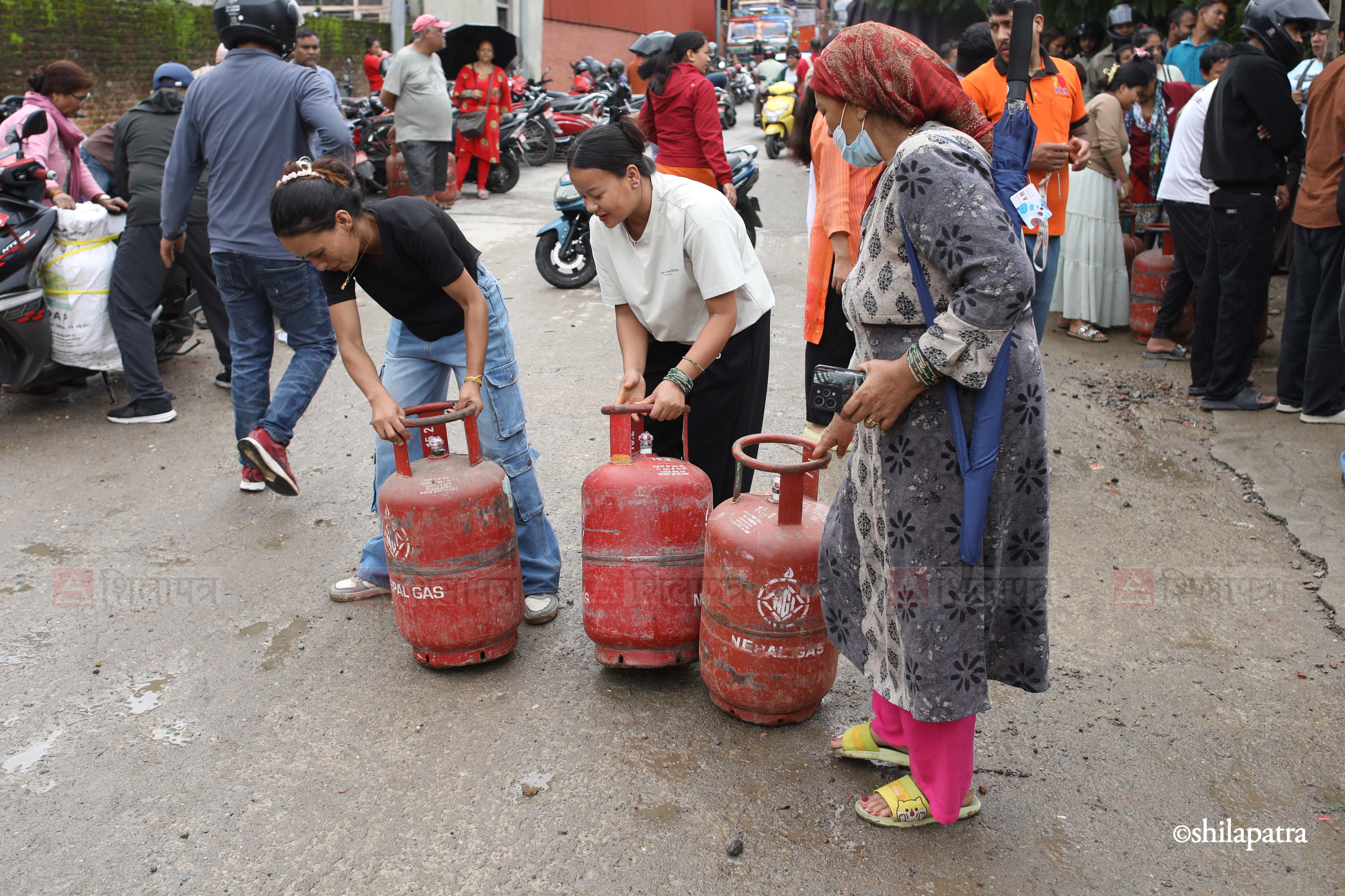 Nepal-Gas-Udhyog_Balaju_-359-1785664902.jpg